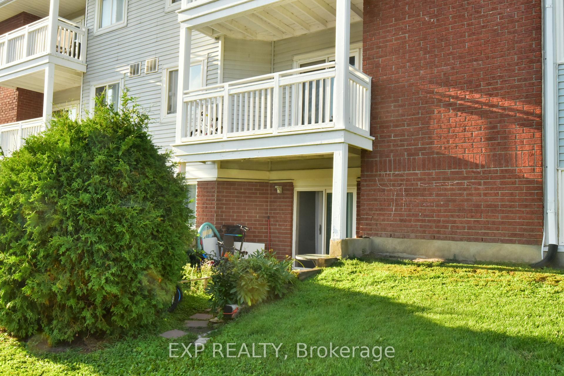 Photo 7 of Unit 5, 266 Lorry Greenberg Drive, Ottawa, Hunt Club Park/Greenboro — HOMEH