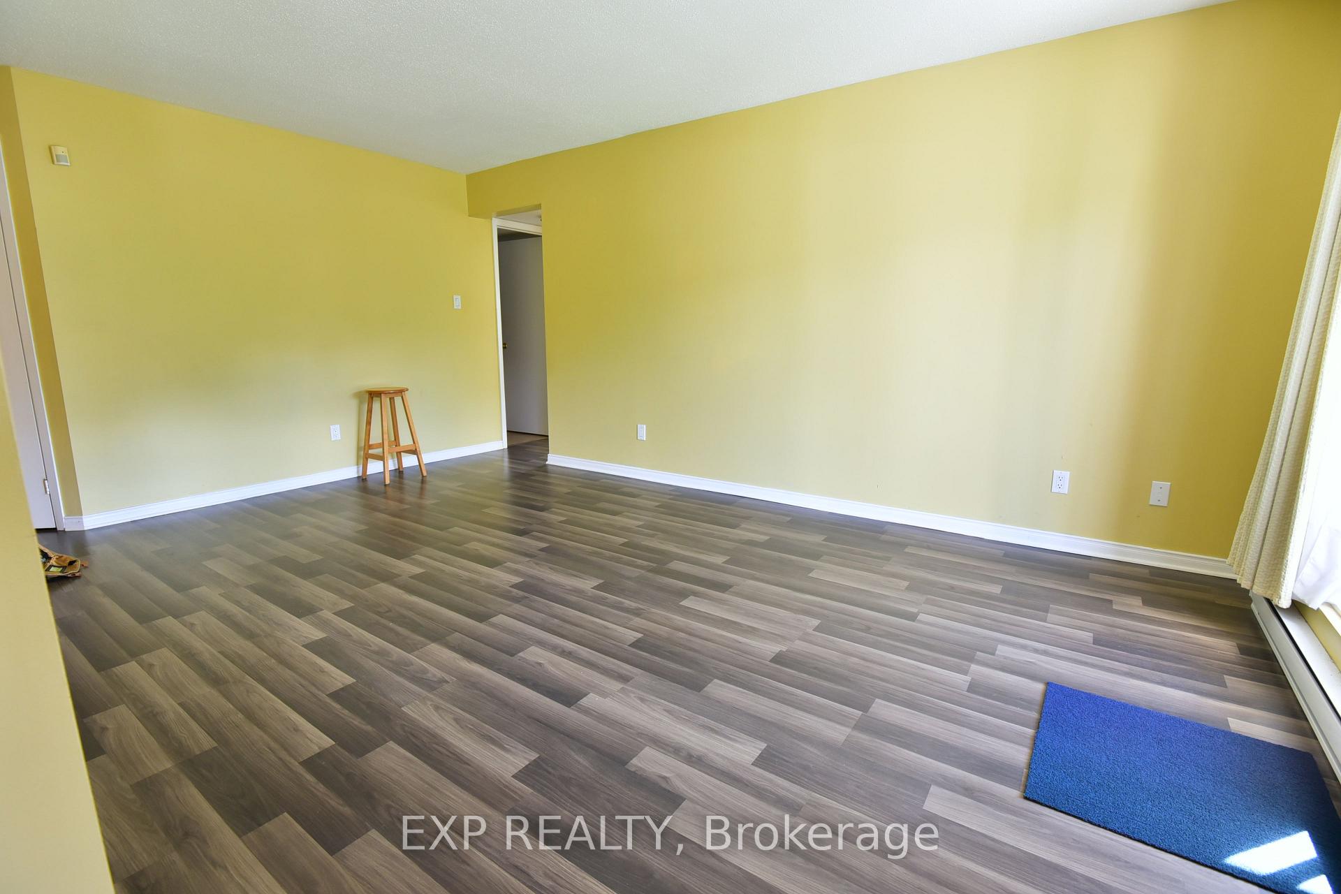 Photo 15 of Unit 5, 266 Lorry Greenberg Drive, Ottawa, Hunt Club Park/Greenboro — HOMEH