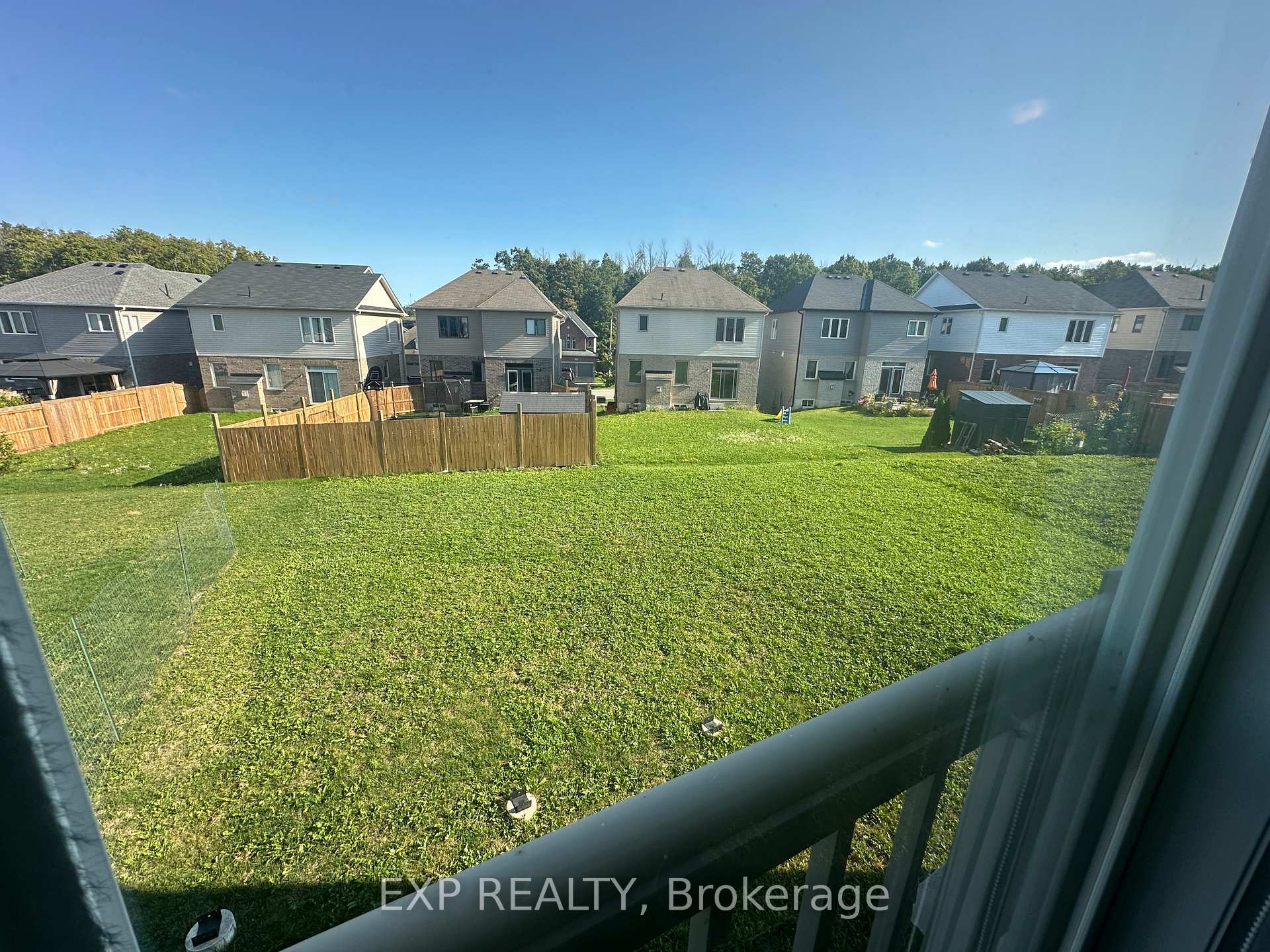 Photo 12 of Unit 1, 208 Isabella Drive, Orillia — HOMEH