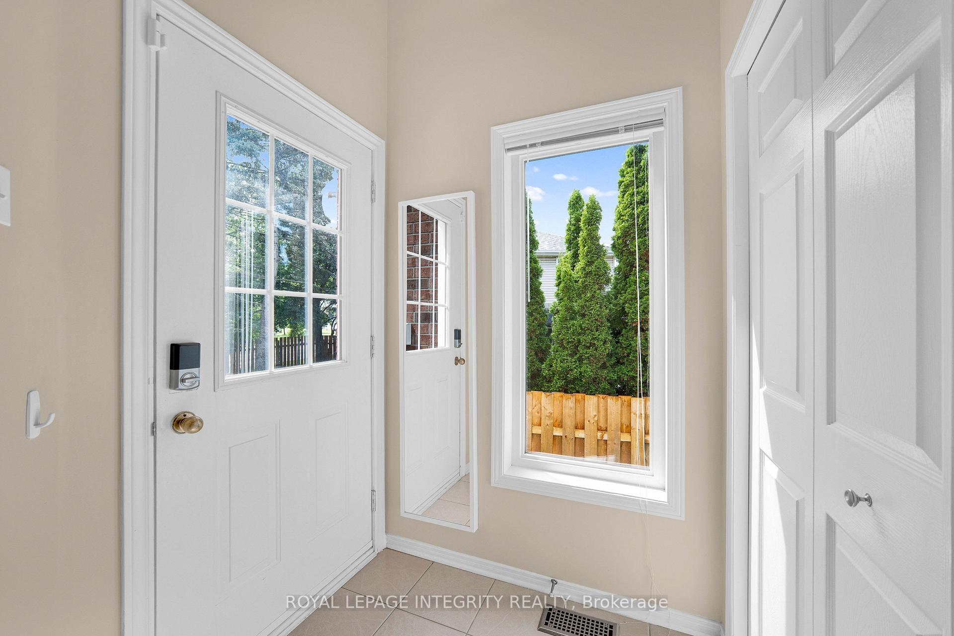 Photo 5 of 133 Mountshannon Drive, Ottawa, Barrhaven - Longfields — HOMEH