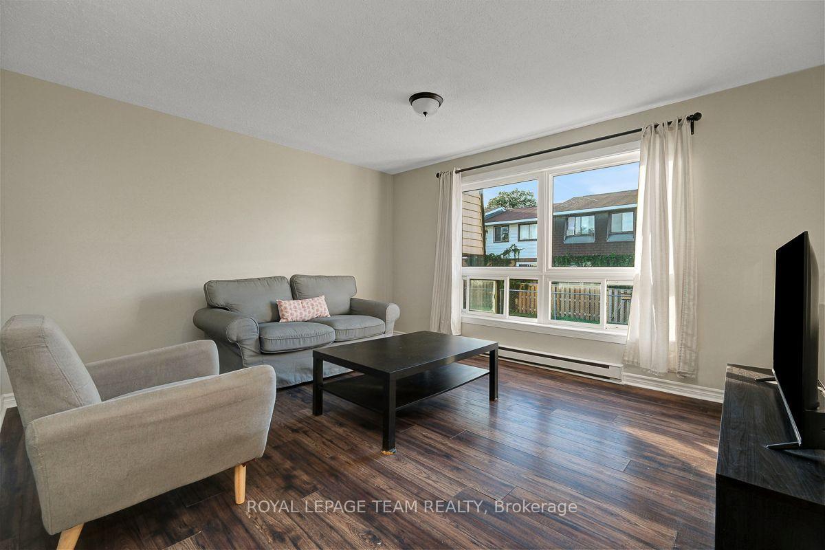 Photo 7 of Unit 100, 13 Woodvale Green Drive, Ottawa, Craig Henry/Woodvale — HOMEH