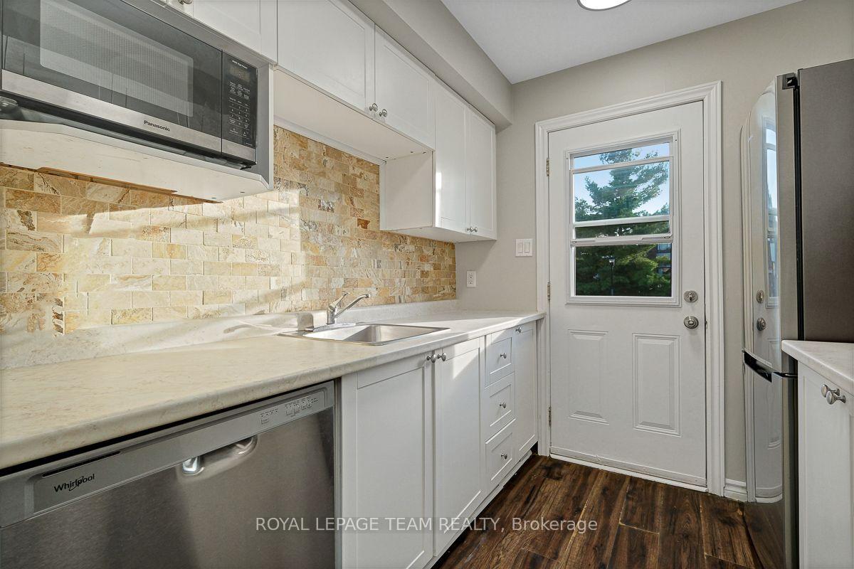 Photo 16 of Unit 100, 13 Woodvale Green Drive, Ottawa, Craig Henry/Woodvale — HOMEH
