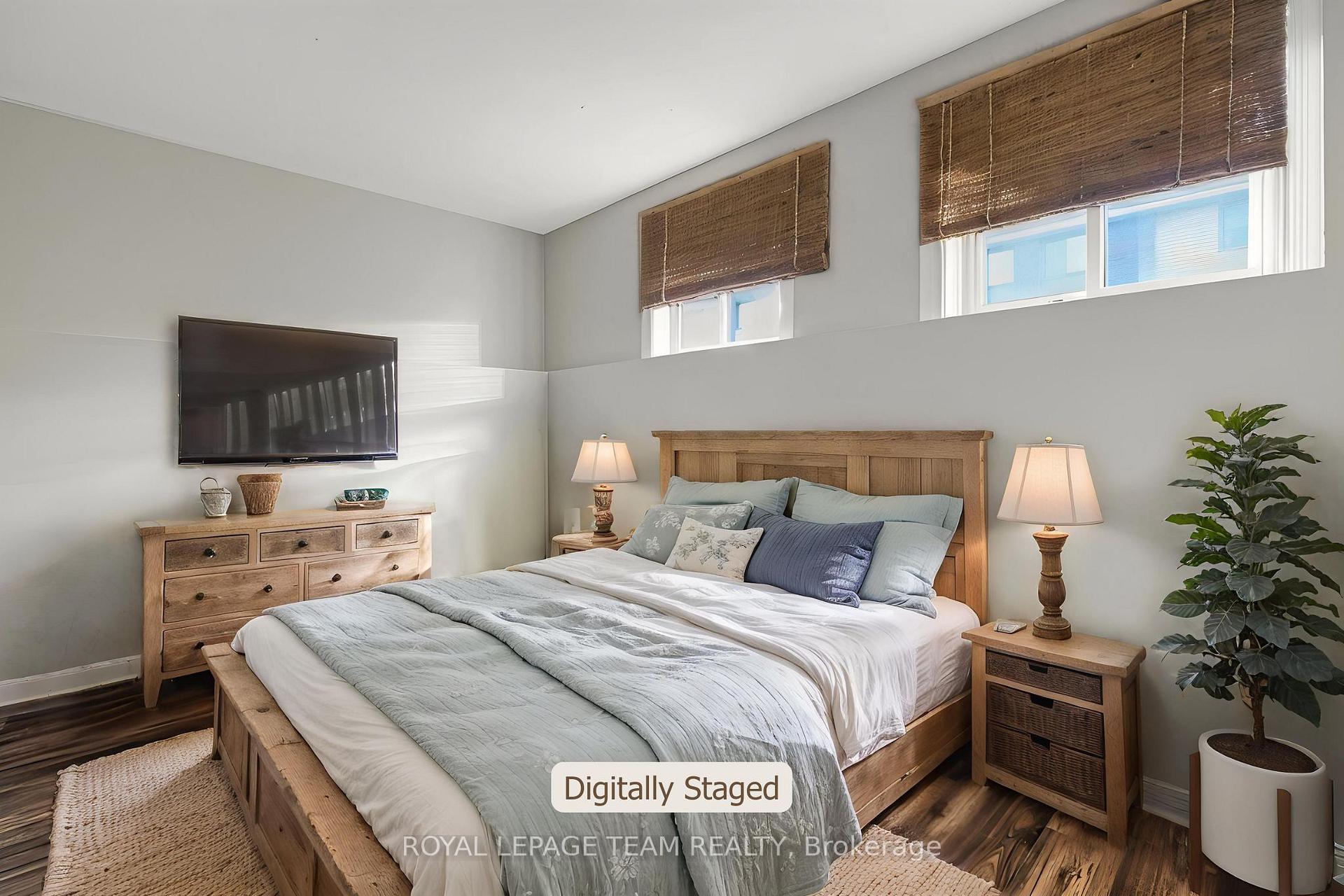 Photo 32 of Unit 100, 13 Woodvale Green Drive, Ottawa, Craig Henry/Woodvale — HOMEH