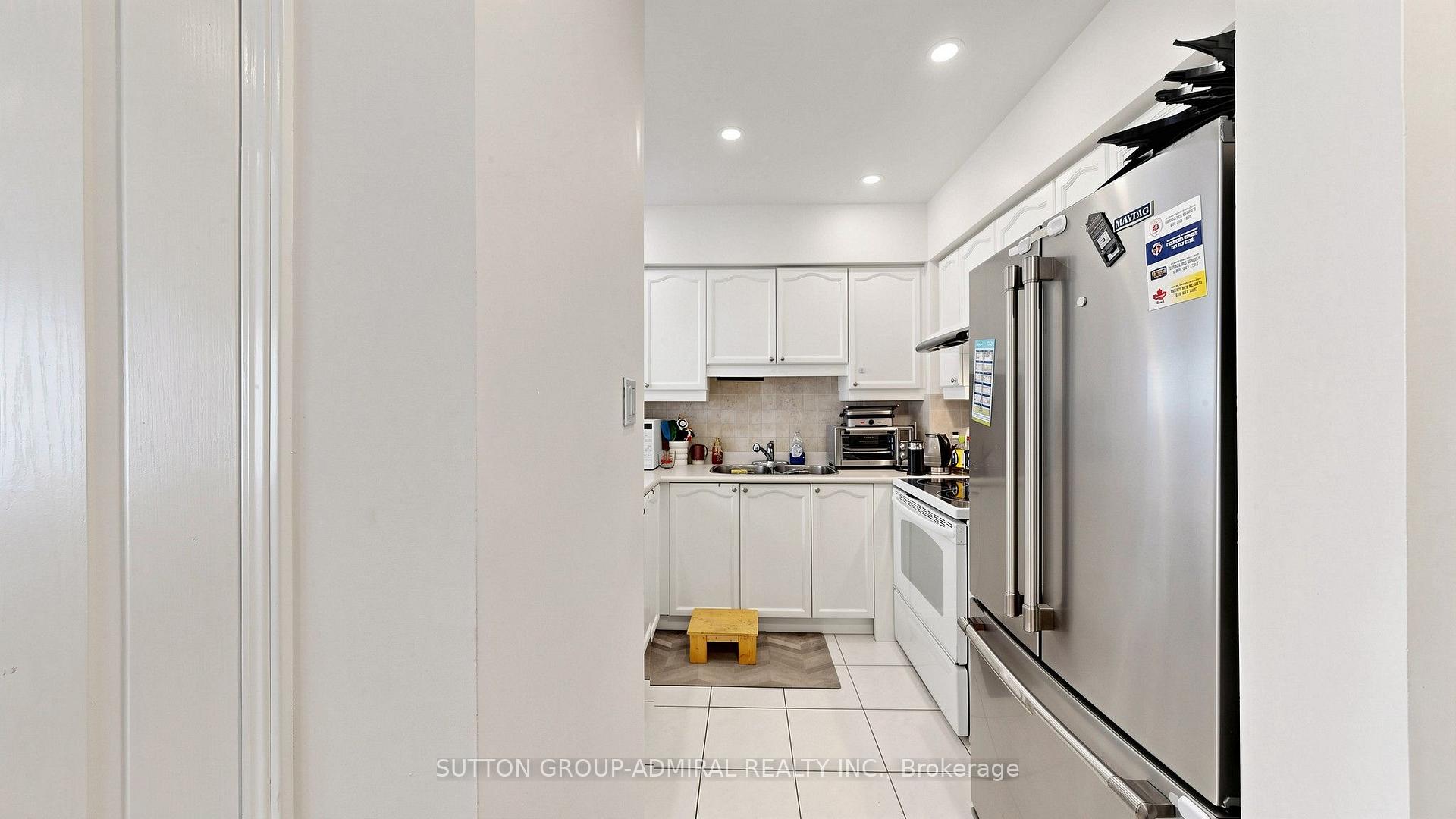 Photo 8 of Unit 46, 735 New Westminster Drive, Vaughan, Brownridge — HOMEH