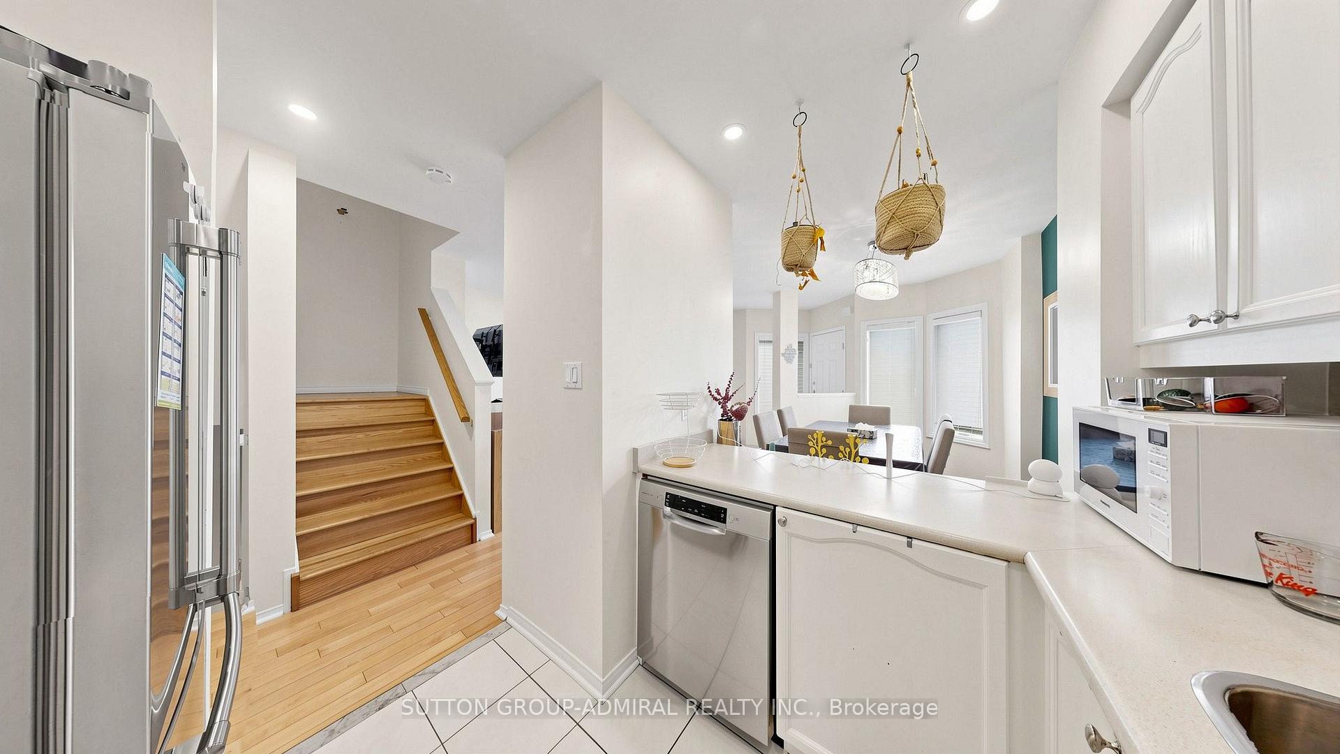 Photo 11 of Unit 46, 735 New Westminster Drive, Vaughan, Brownridge — HOMEH