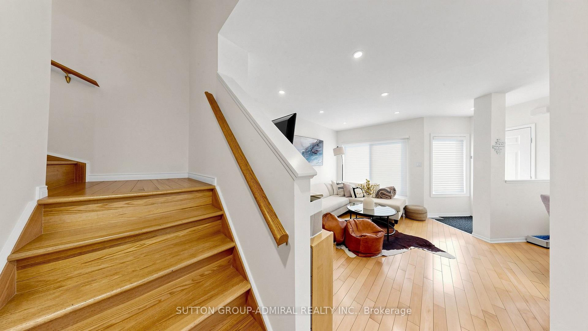 Photo 12 of Unit 46, 735 New Westminster Drive, Vaughan, Brownridge — HOMEH