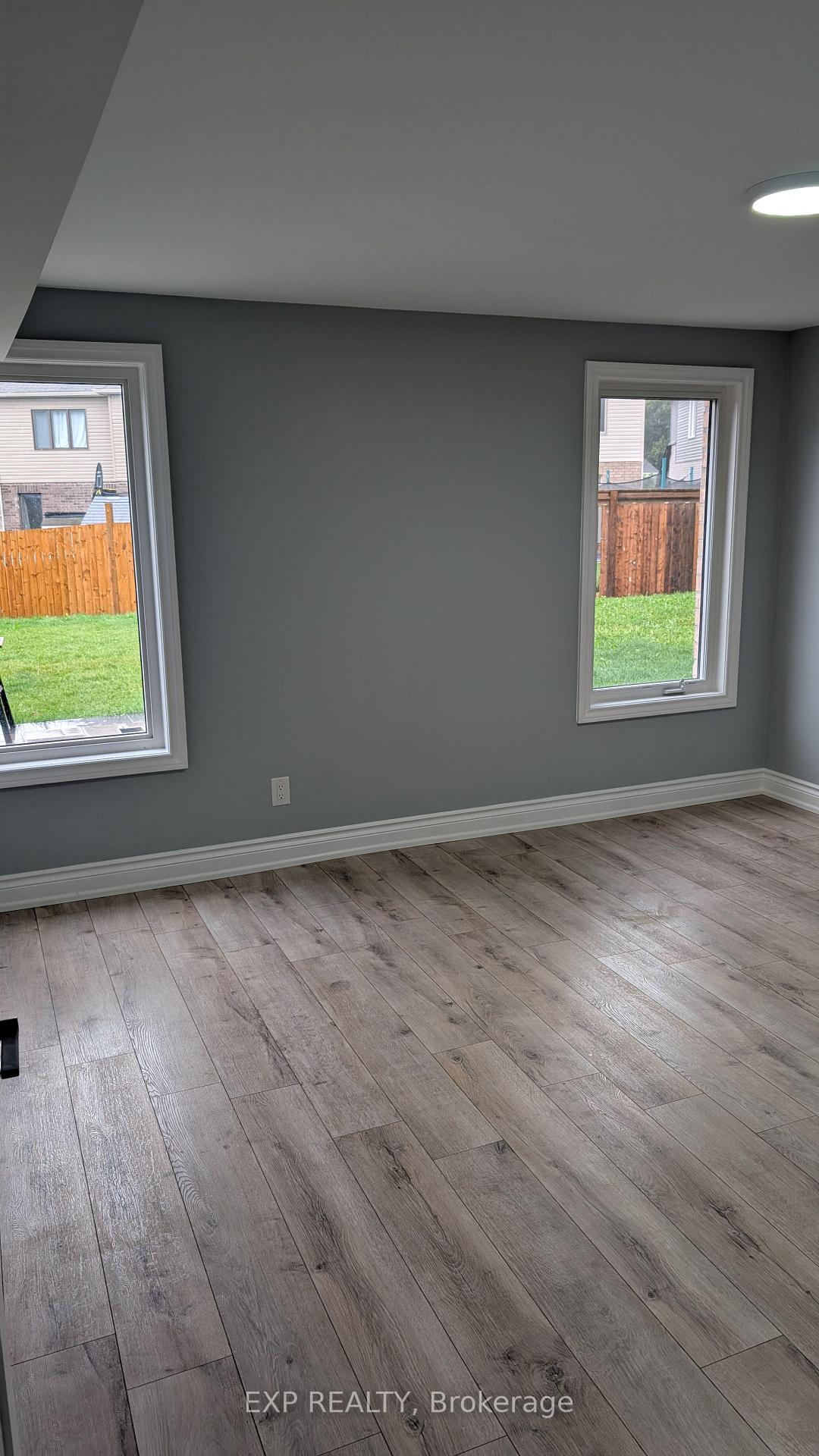 Photo 10 of Unit 2, 208 Isabella Drive, Orillia — HOMEH