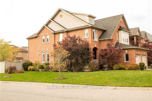 Photo 2 of 93 Bel Canto Crescent, Richmond Hill, Oak Ridges Lake Wilcox — HOMEH