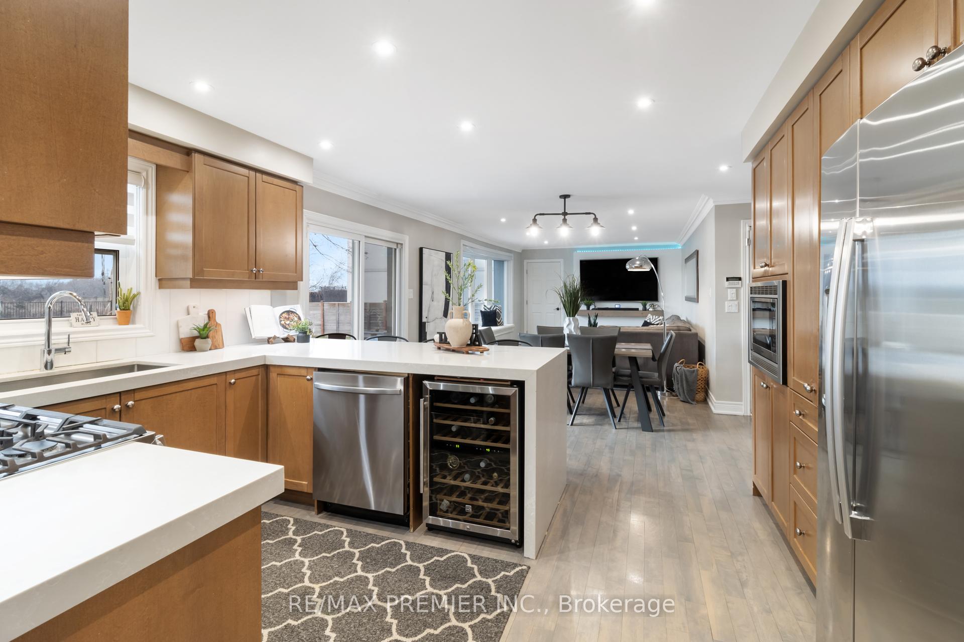 Photo 5 of 60 Nobleview Drive, King, Nobleton — HOMEH