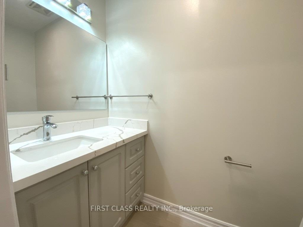 Photo 8 of 53 Hollyberry Trail, North York, Hillcrest Village — HOMEH