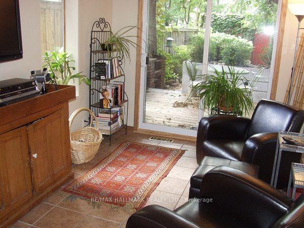 Photo 7 of 118 Seaton Street, Toronto, Moss Park — HOMEH