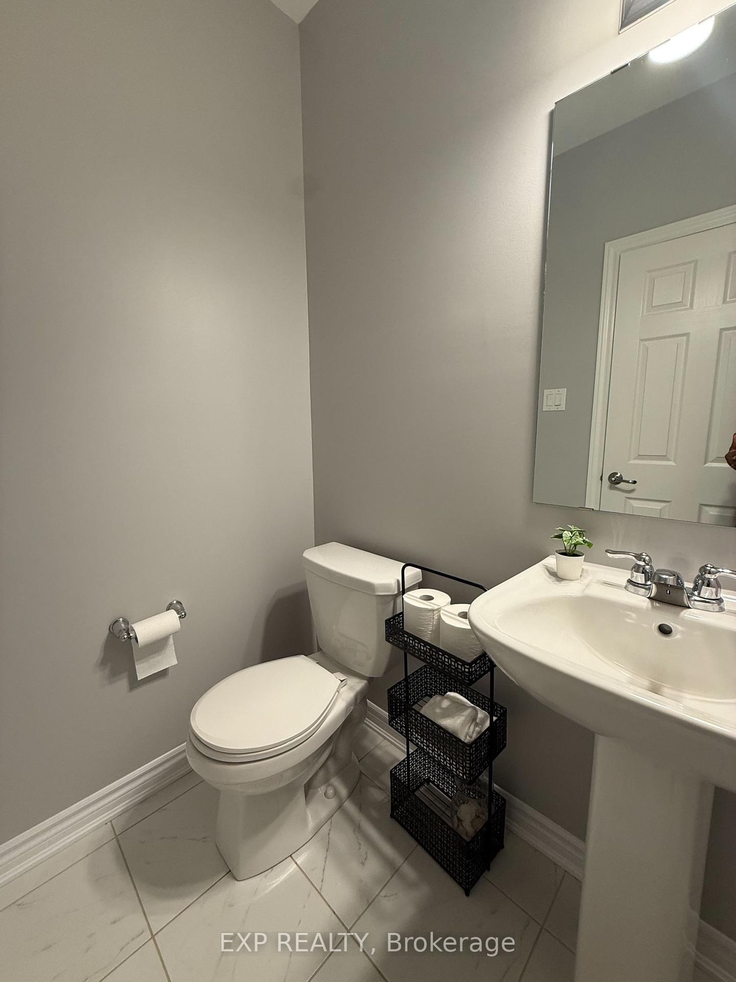 Photo 9 of 246 Atima Circle, Ottawa, Barrhaven - Half Moon Bay — HOMEH
