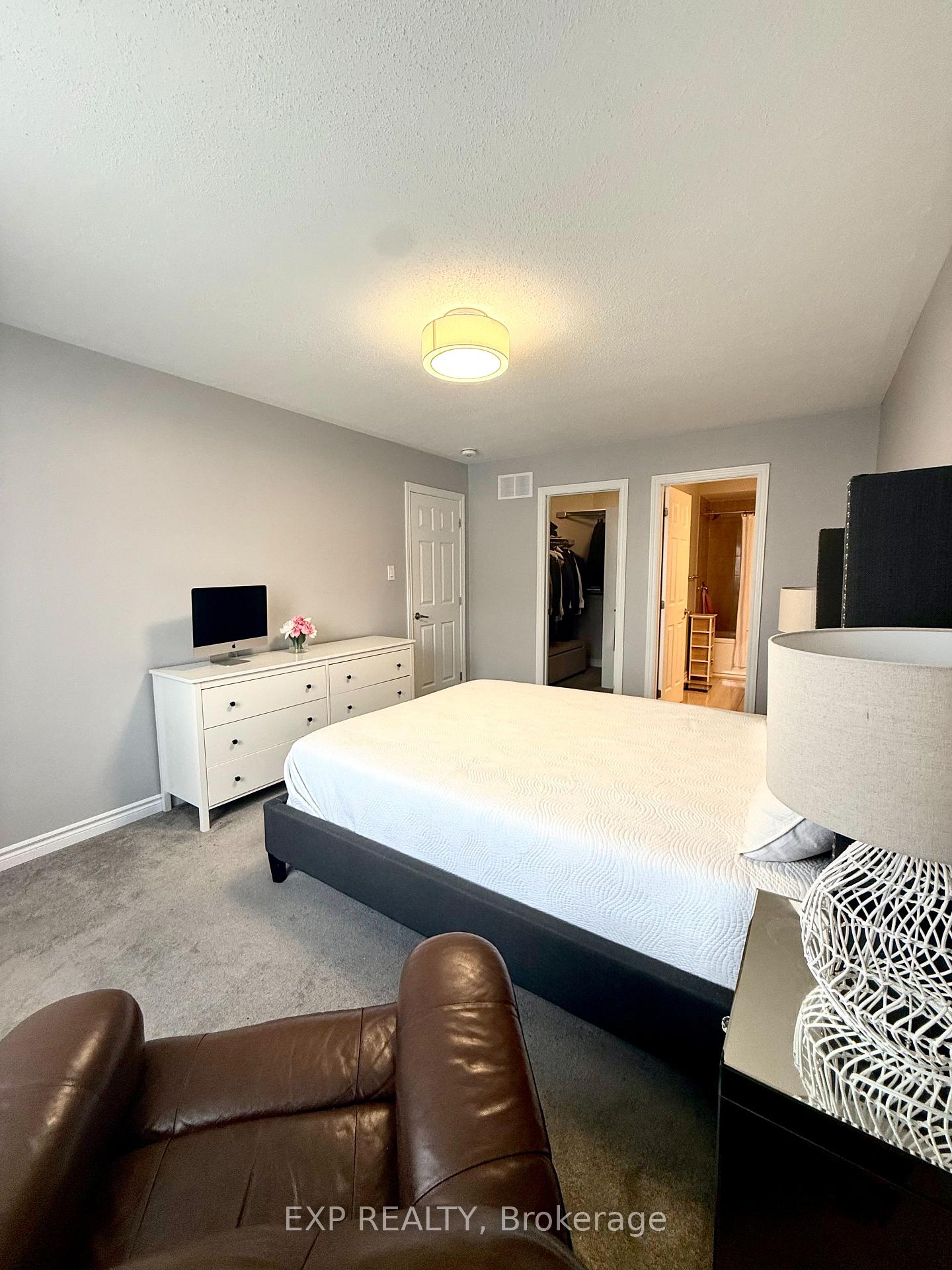 Photo 18 of 246 Atima Circle, Ottawa, Barrhaven - Half Moon Bay — HOMEH