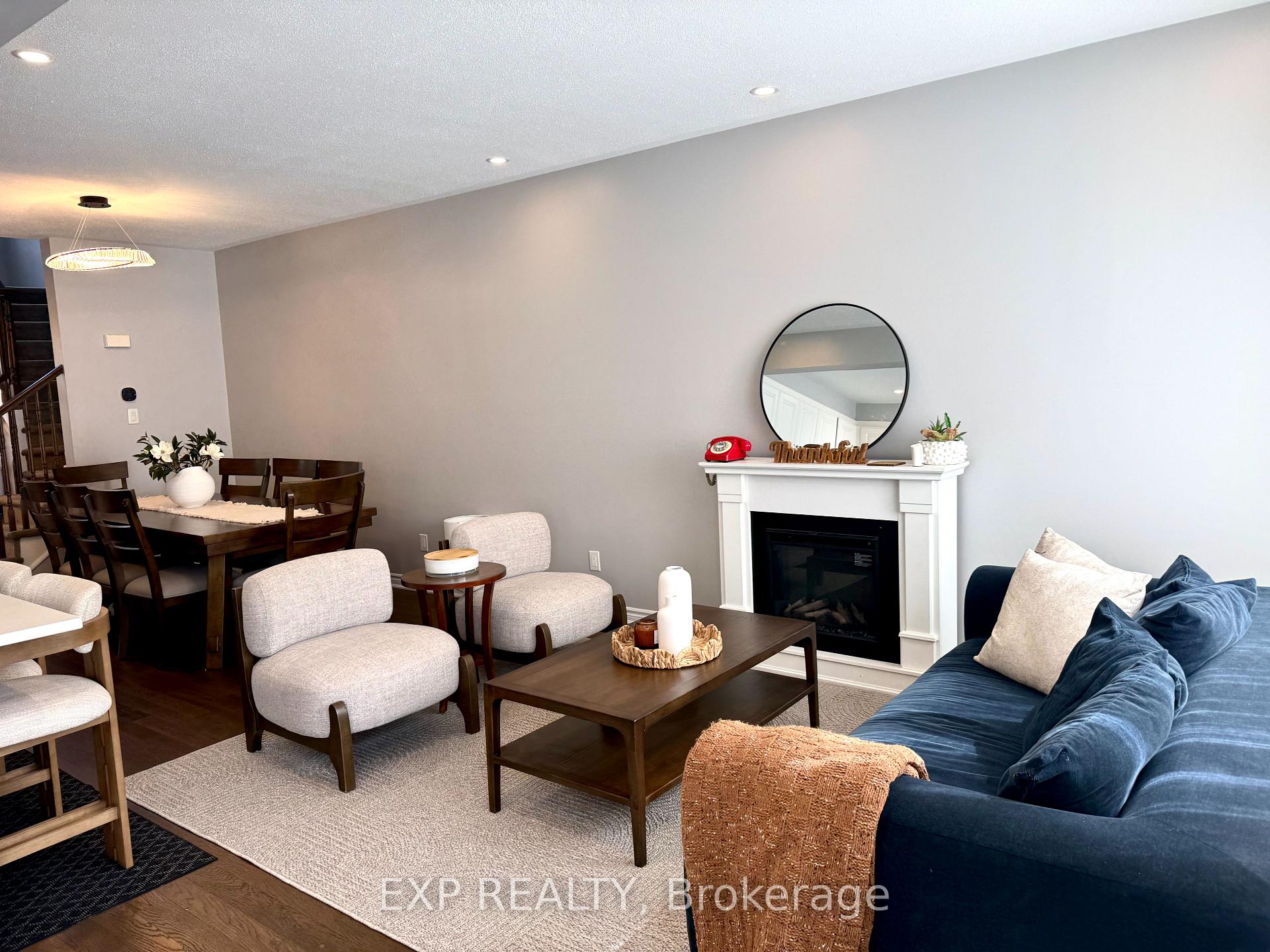 Photo 5 of 246 Atima Circle, Ottawa, Barrhaven - Half Moon Bay — HOMEH