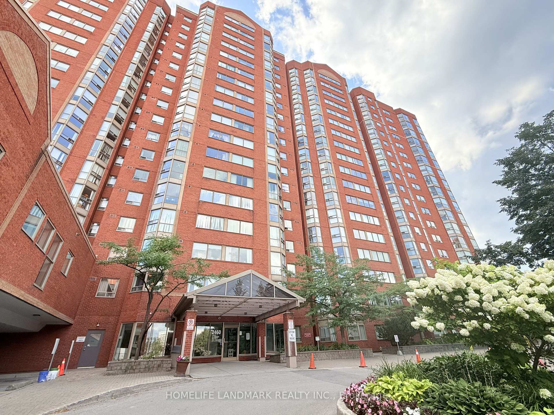 Photo 2 of Unit 917, 2460 Eglinton Avenue E, Scarborough, Eglinton East — HOMEH