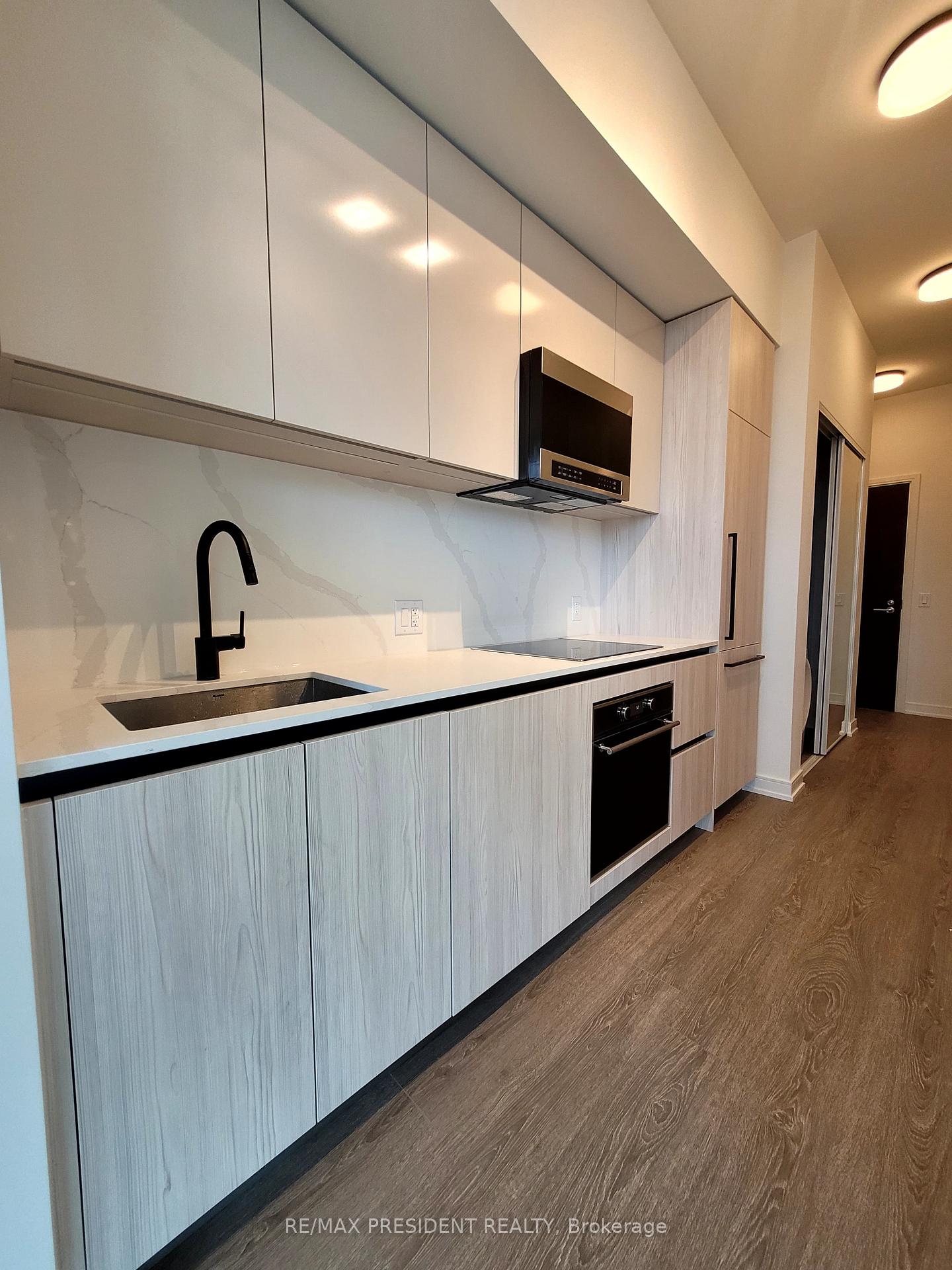 Photo 7 of Unit 901, 425 Front Street E, Toronto, Waterfront Communities — HOMEH