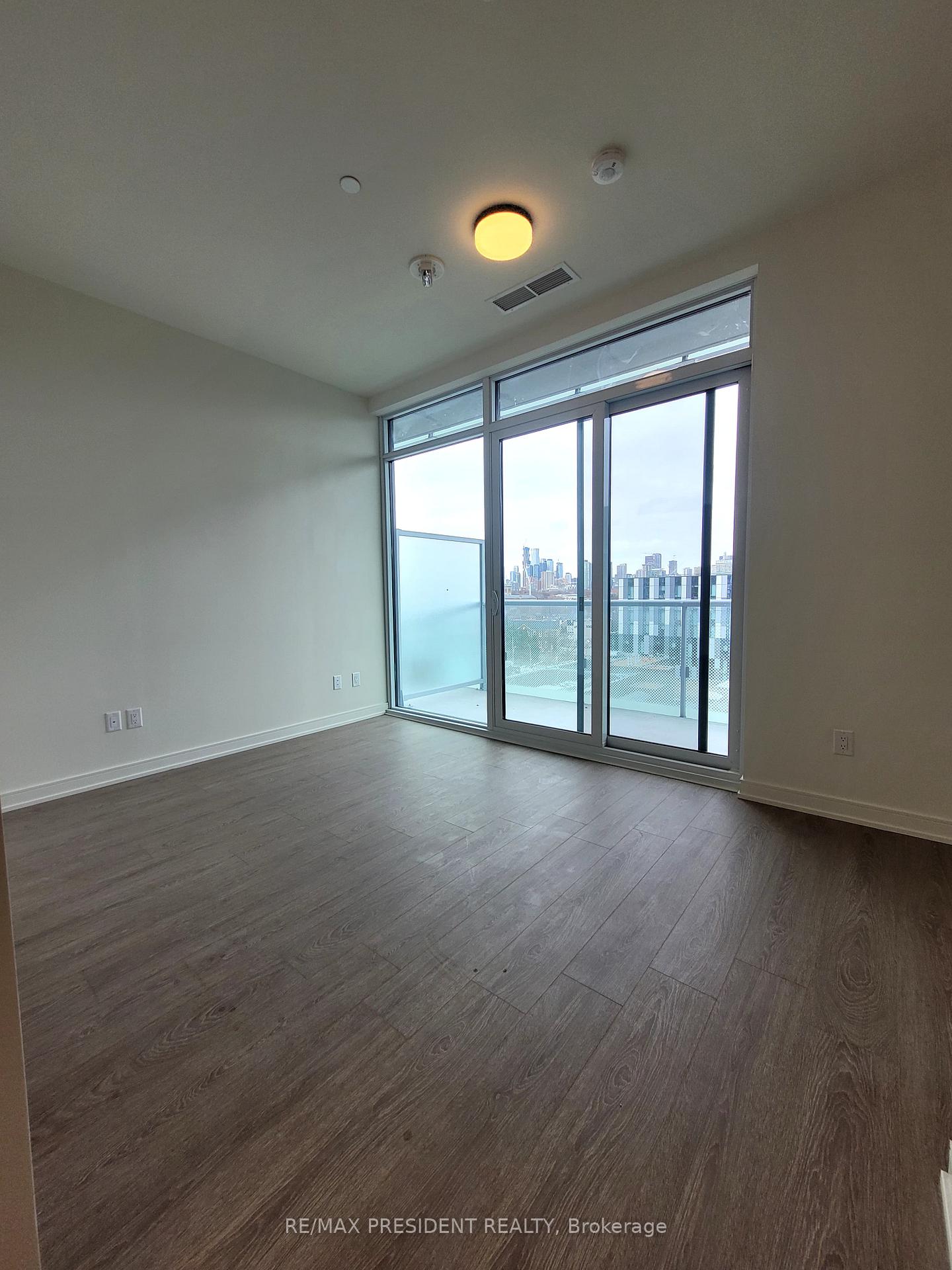 Photo 9 of Unit 901, 425 Front Street E, Toronto, Waterfront Communities — HOMEH