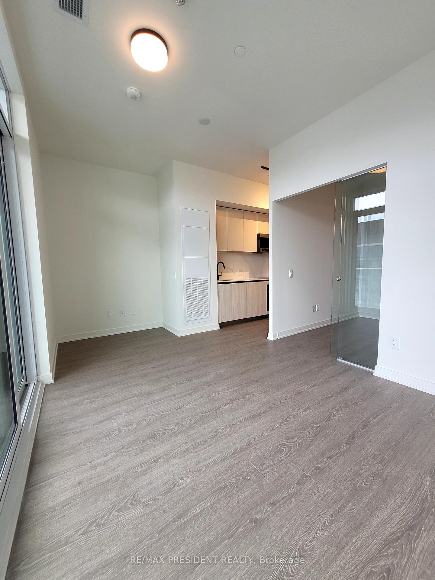 Photo 10 of Unit 901, 425 Front Street E, Toronto, Waterfront Communities — HOMEH