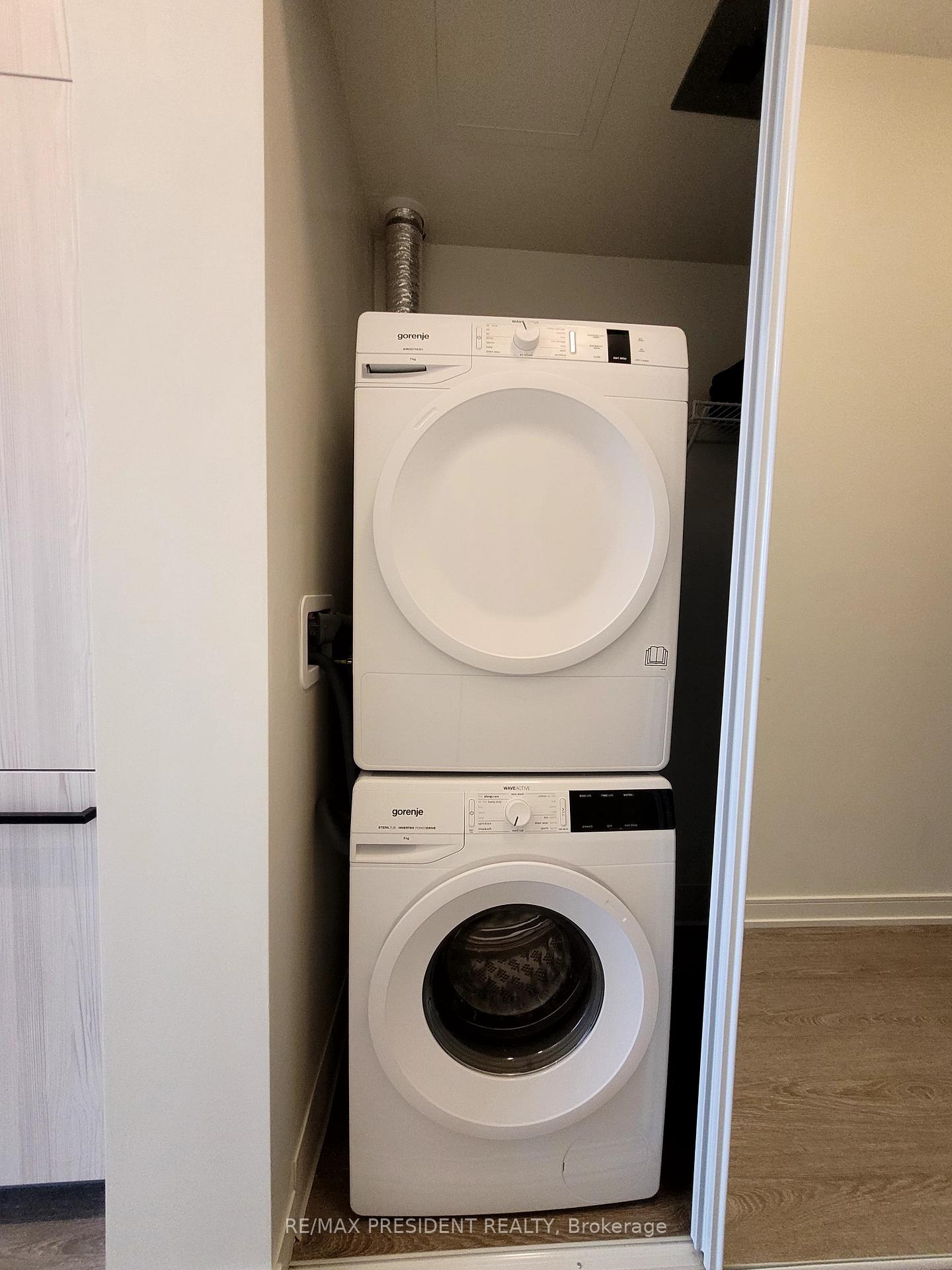Photo 14 of Unit 901, 425 Front Street E, Toronto, Waterfront Communities — HOMEH