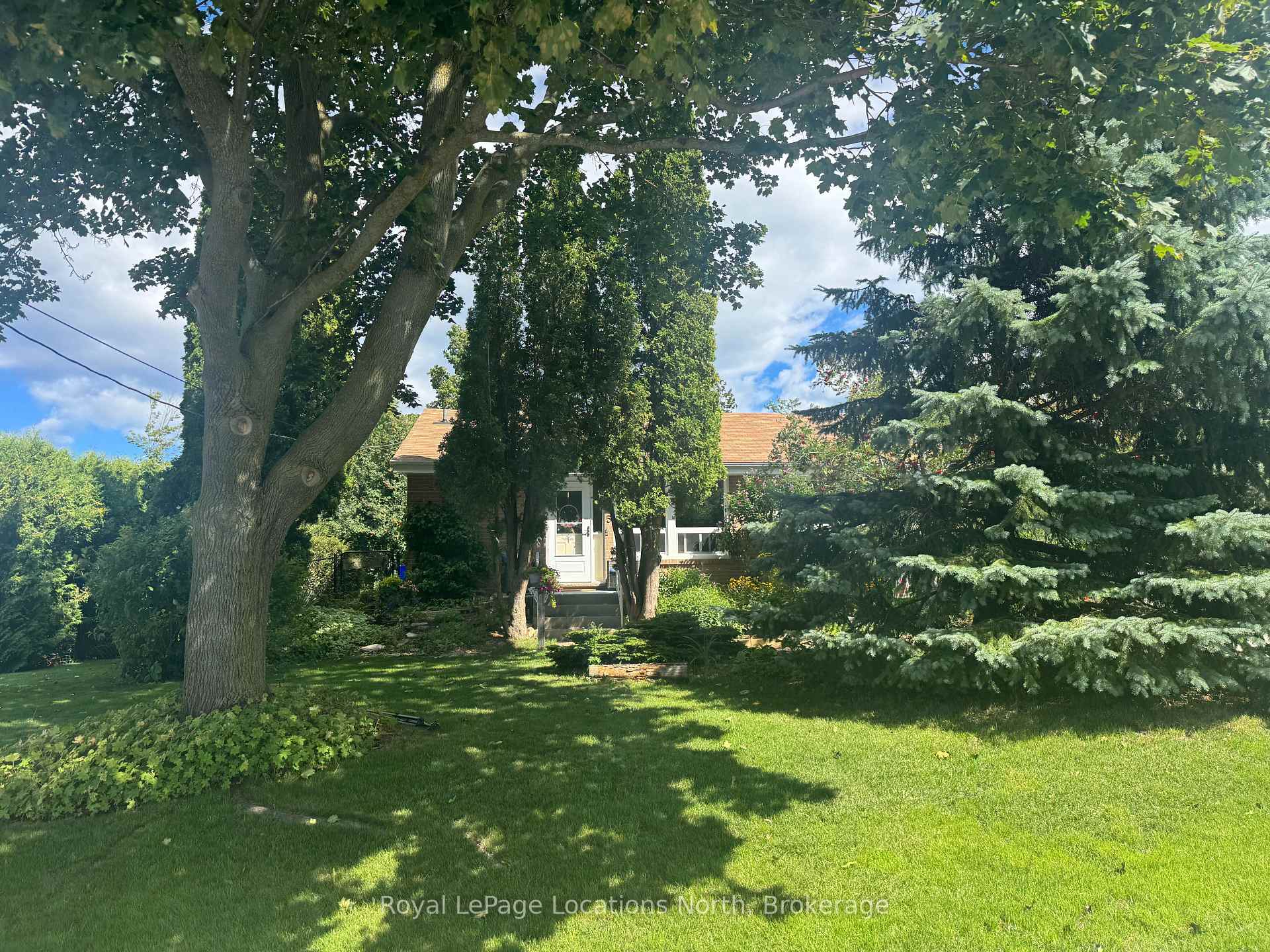 Photo of 245 Pearson Street N