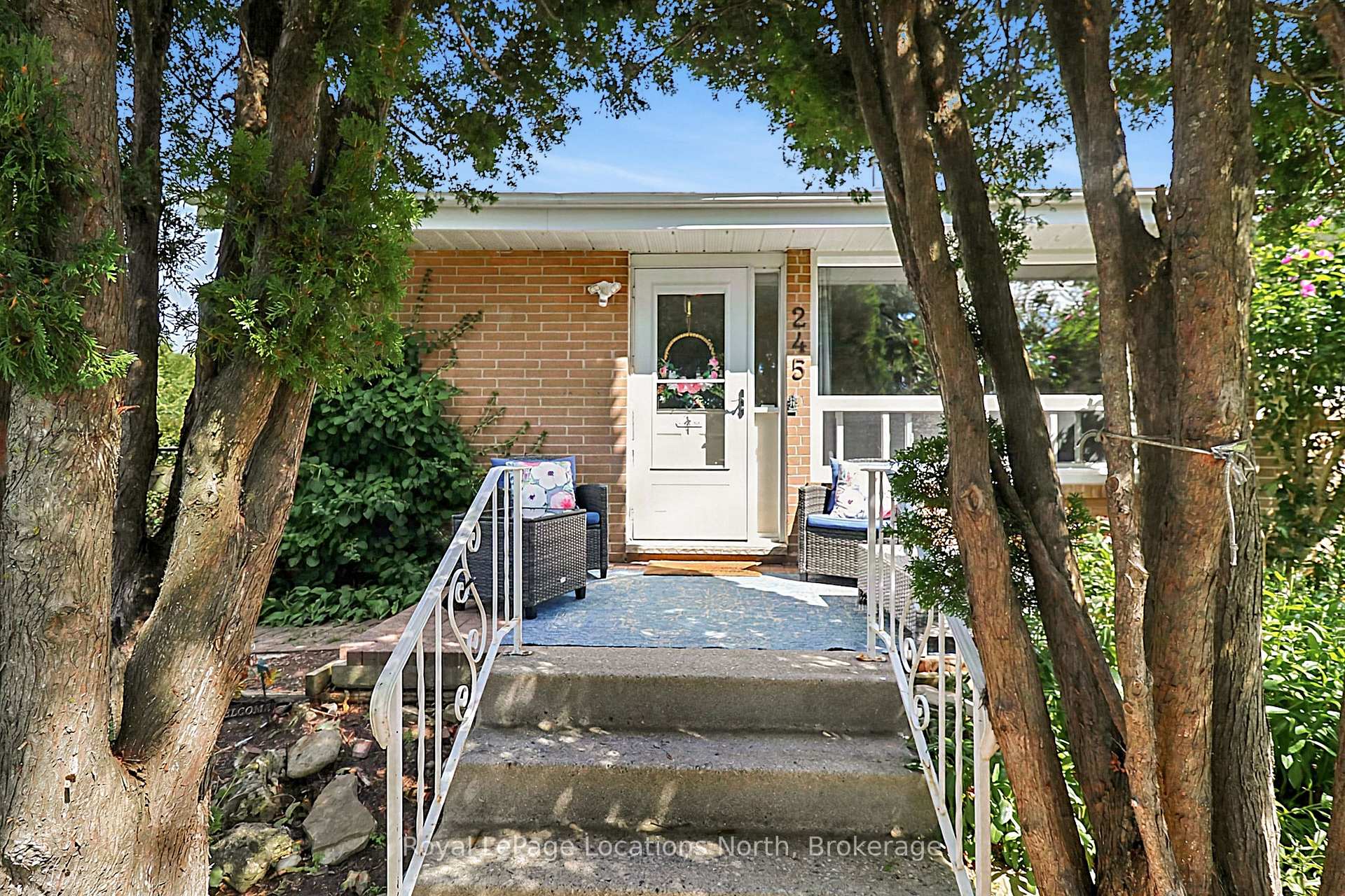 Photo 2 of 245 Pearson Street N, Meaford — HOMEH