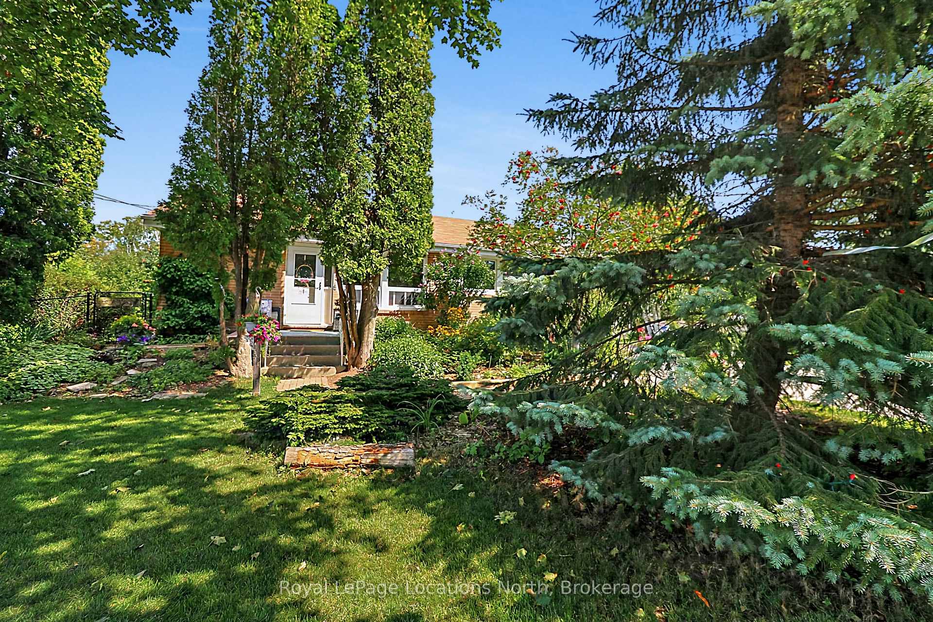 Photo 5 of 245 Pearson Street N, Meaford — HOMEH