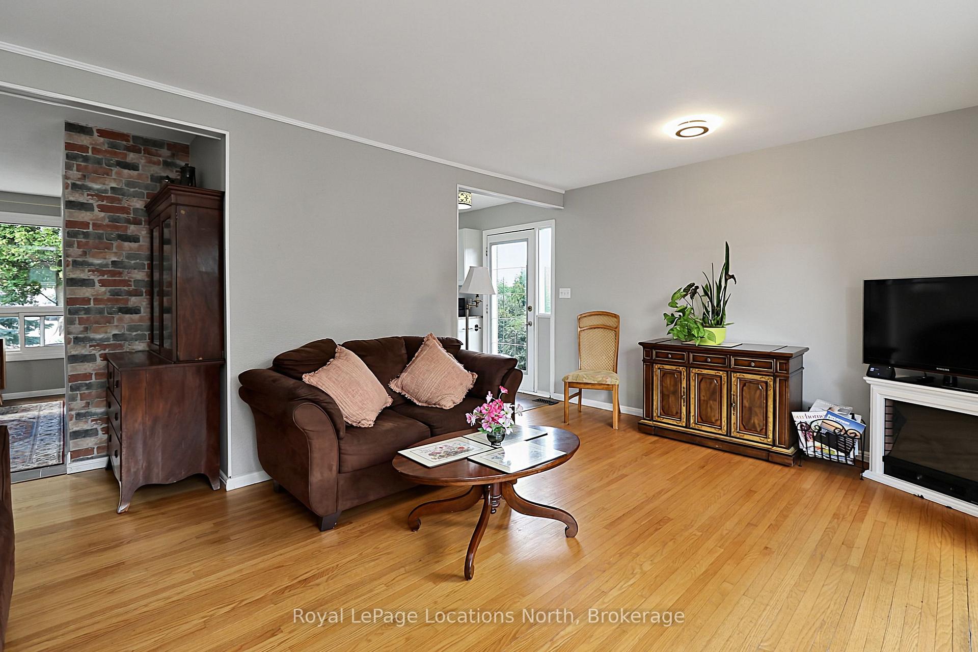 Photo 16 of 245 Pearson Street N, Meaford — HOMEH