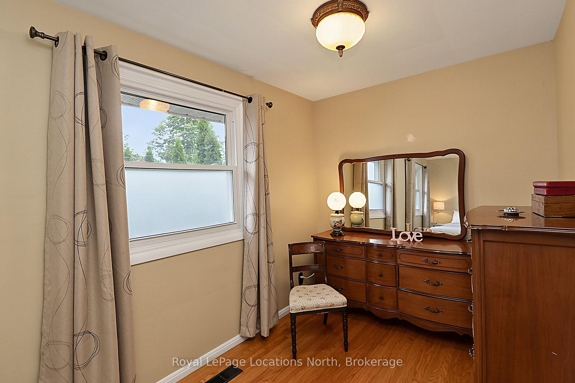 Photo 23 of 245 Pearson Street N, Meaford — HOMEH