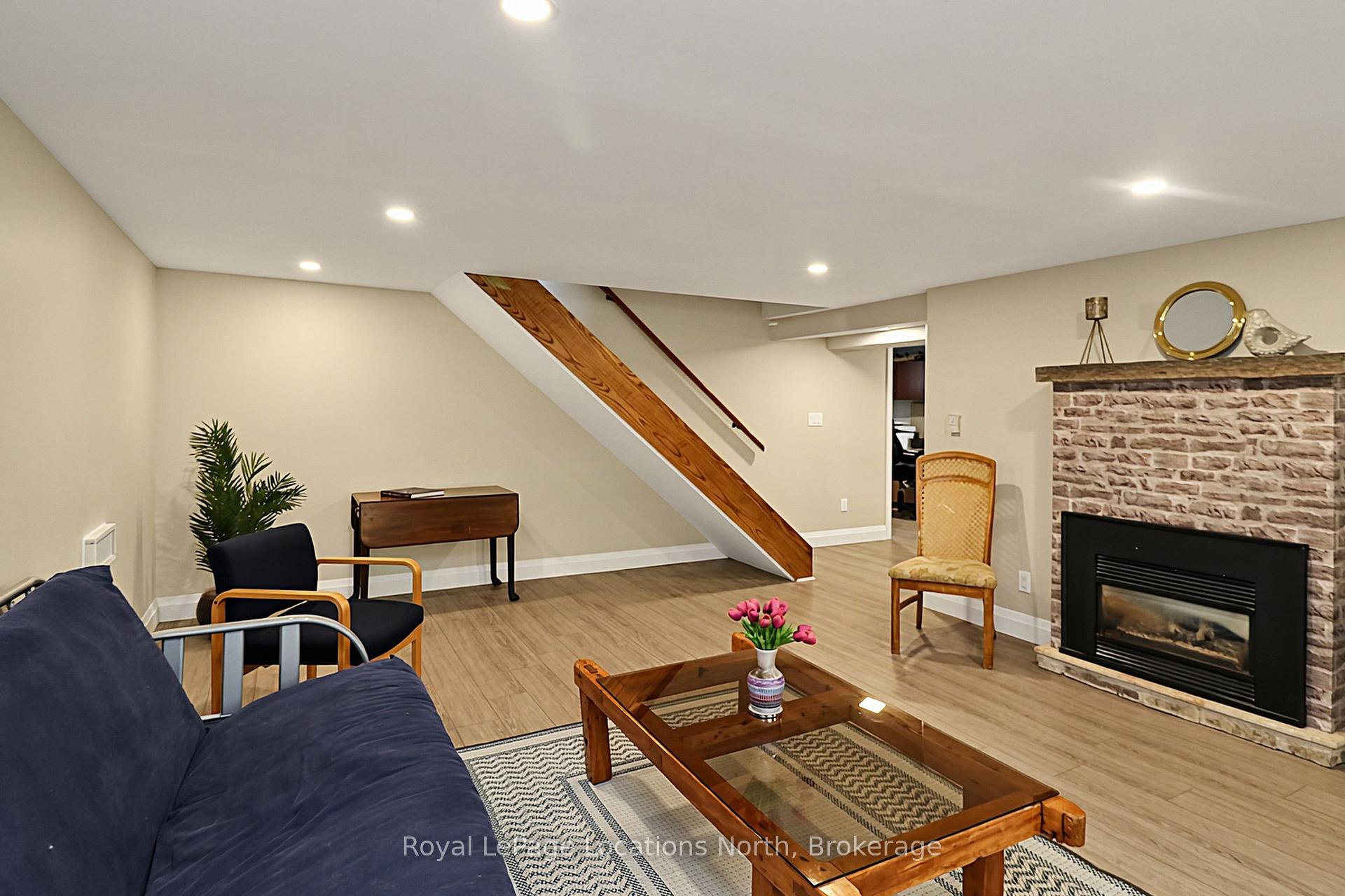 Photo 42 of 245 Pearson Street N, Meaford — HOMEH