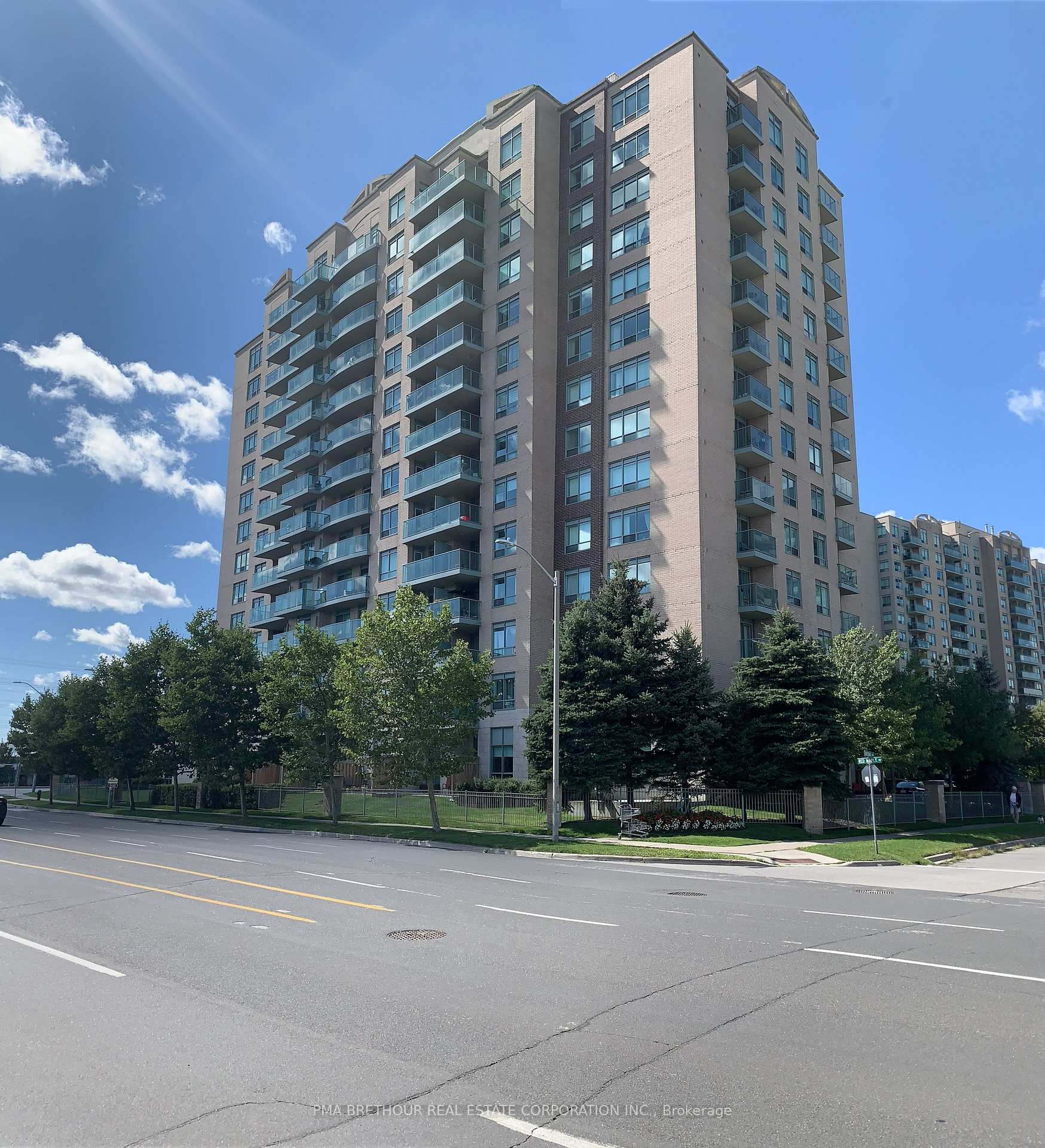 Photo 20 of Unit 609, 11 Oneida Crescent, Richmond Hill, Langstaff — HOMEH