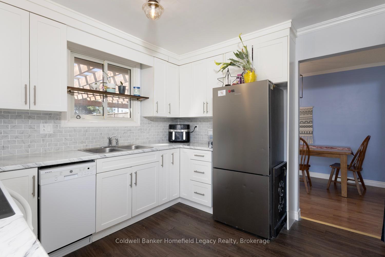 Photo 8 of 185 Maple Avenue, Stratford — HOMEH