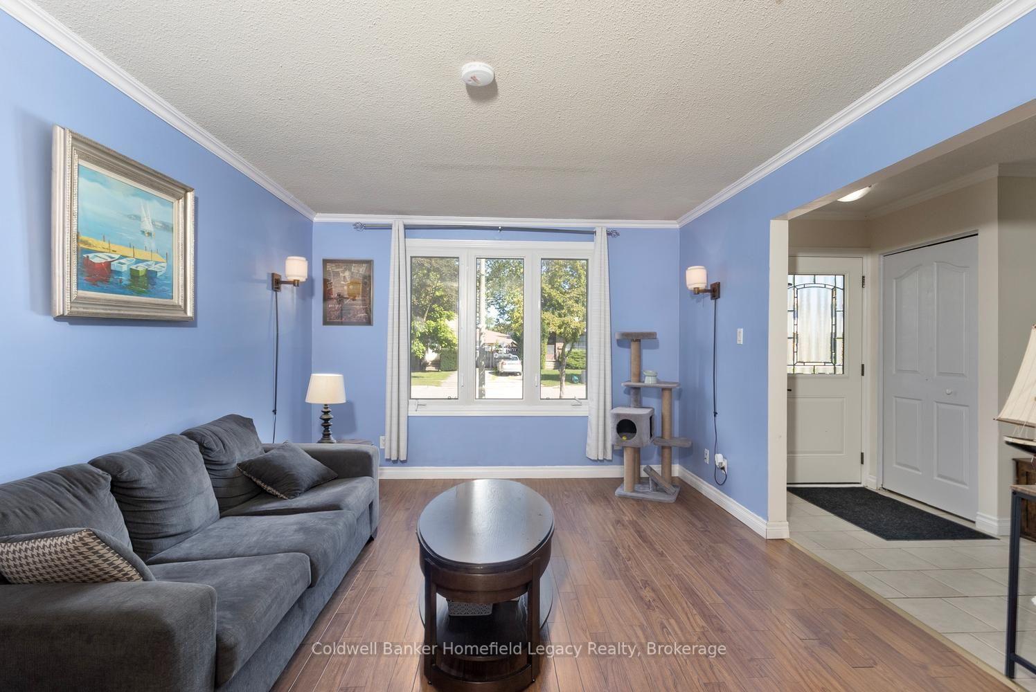 Photo 12 of 185 Maple Avenue, Stratford — HOMEH