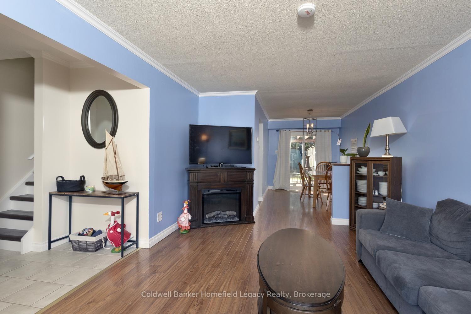 Photo 16 of 185 Maple Avenue, Stratford — HOMEH