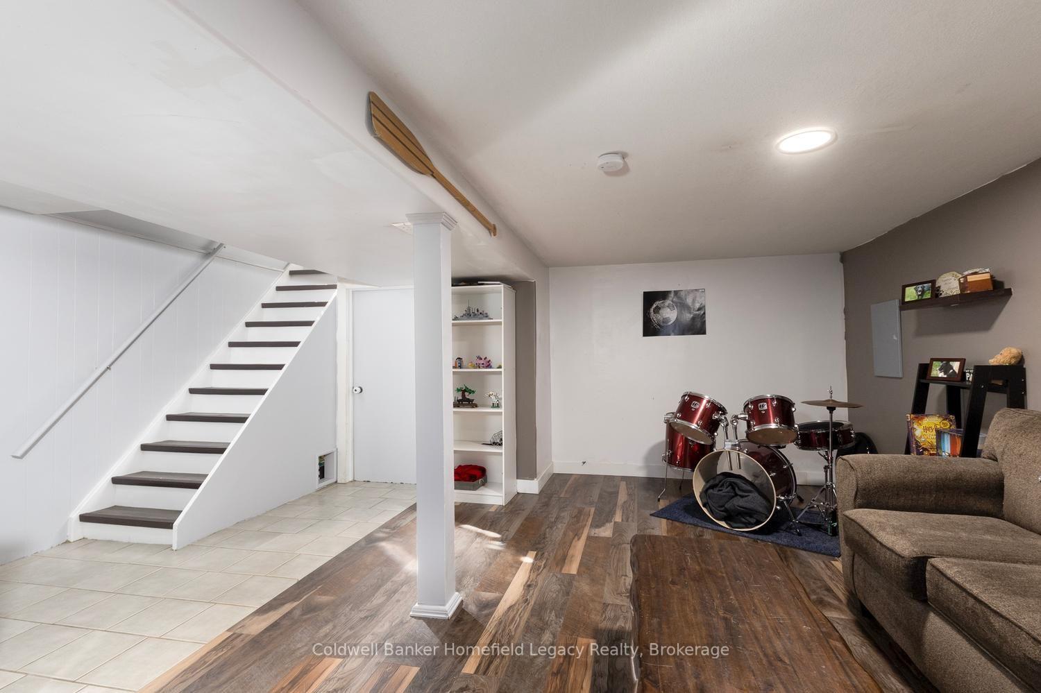 Photo 29 of 185 Maple Avenue, Stratford — HOMEH