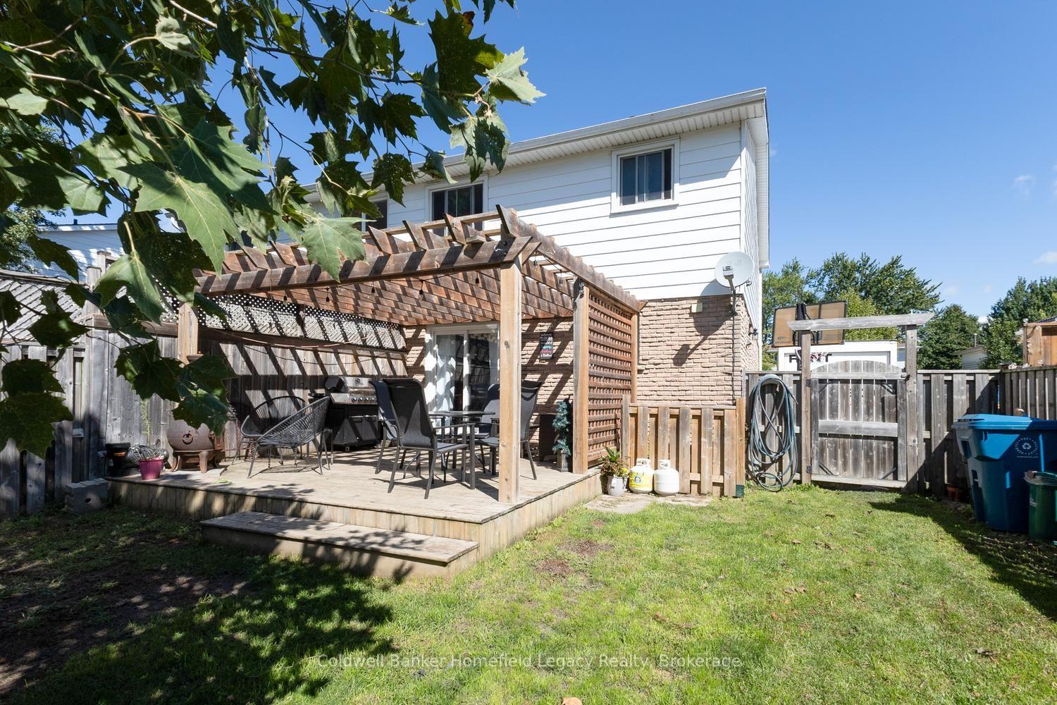 Photo 36 of 185 Maple Avenue, Stratford — HOMEH