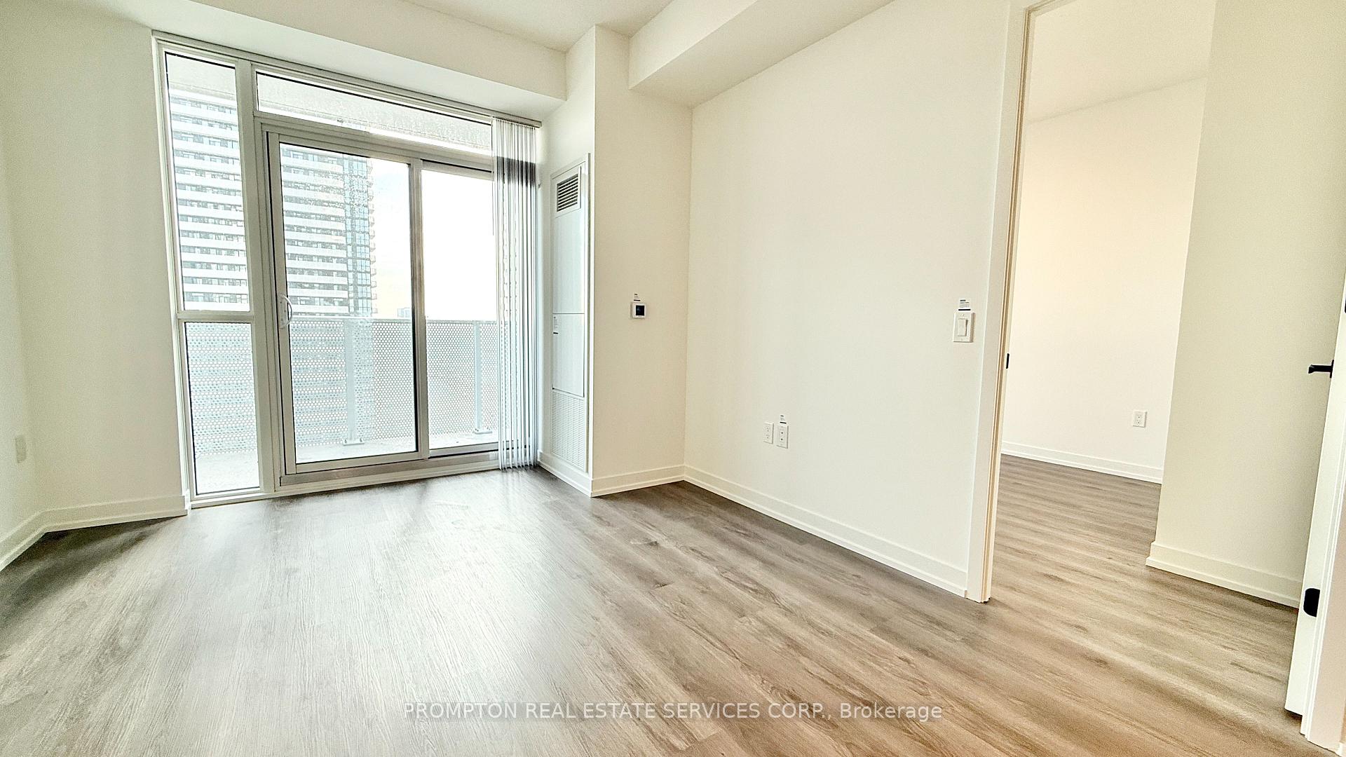 Photo 6 of Unit 3002, 28 Interchange Way, Vaughan, Vaughan Corporate Centre — HOMEH
