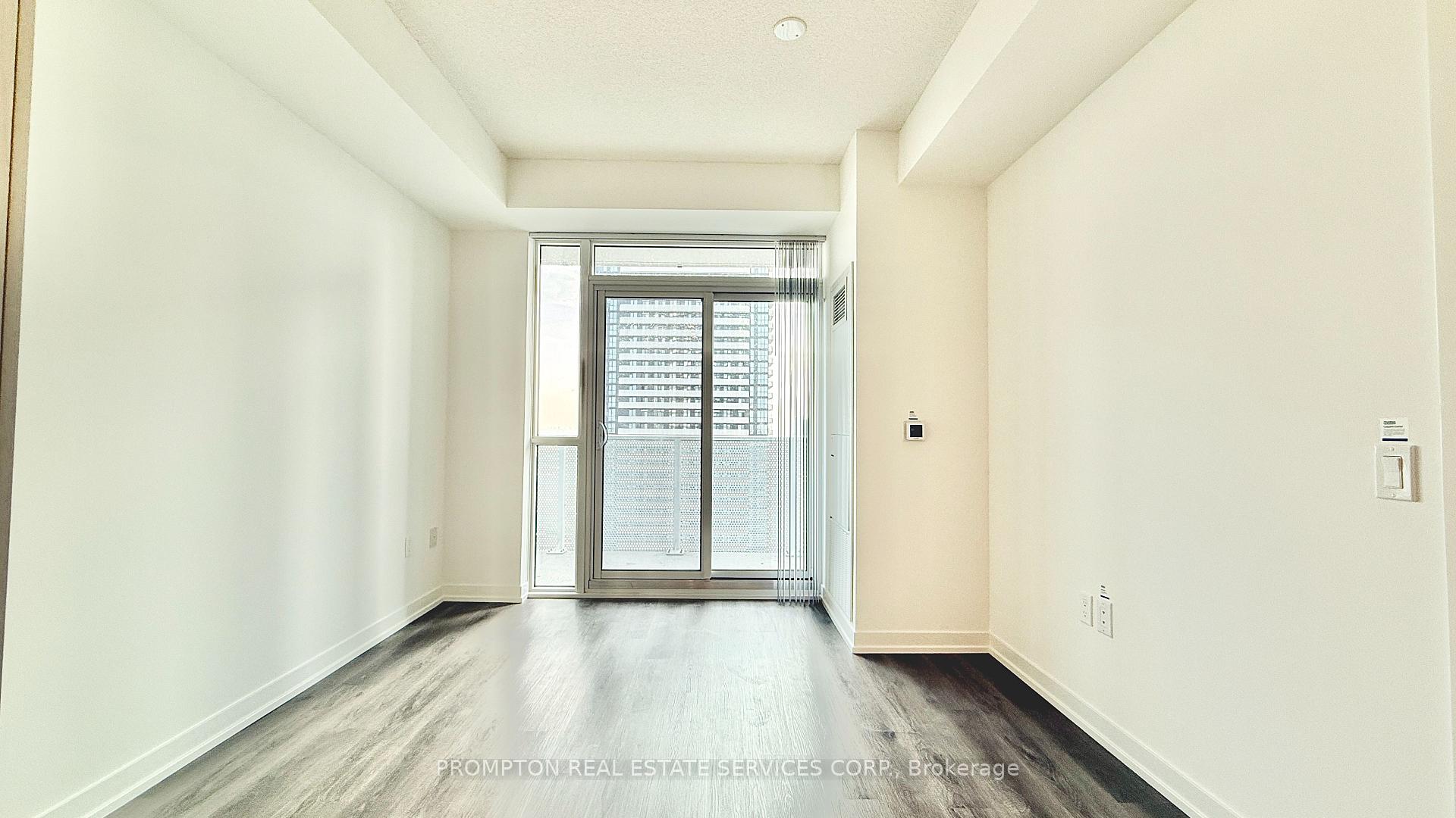 Photo 7 of Unit 3002, 28 Interchange Way, Vaughan, Vaughan Corporate Centre — HOMEH