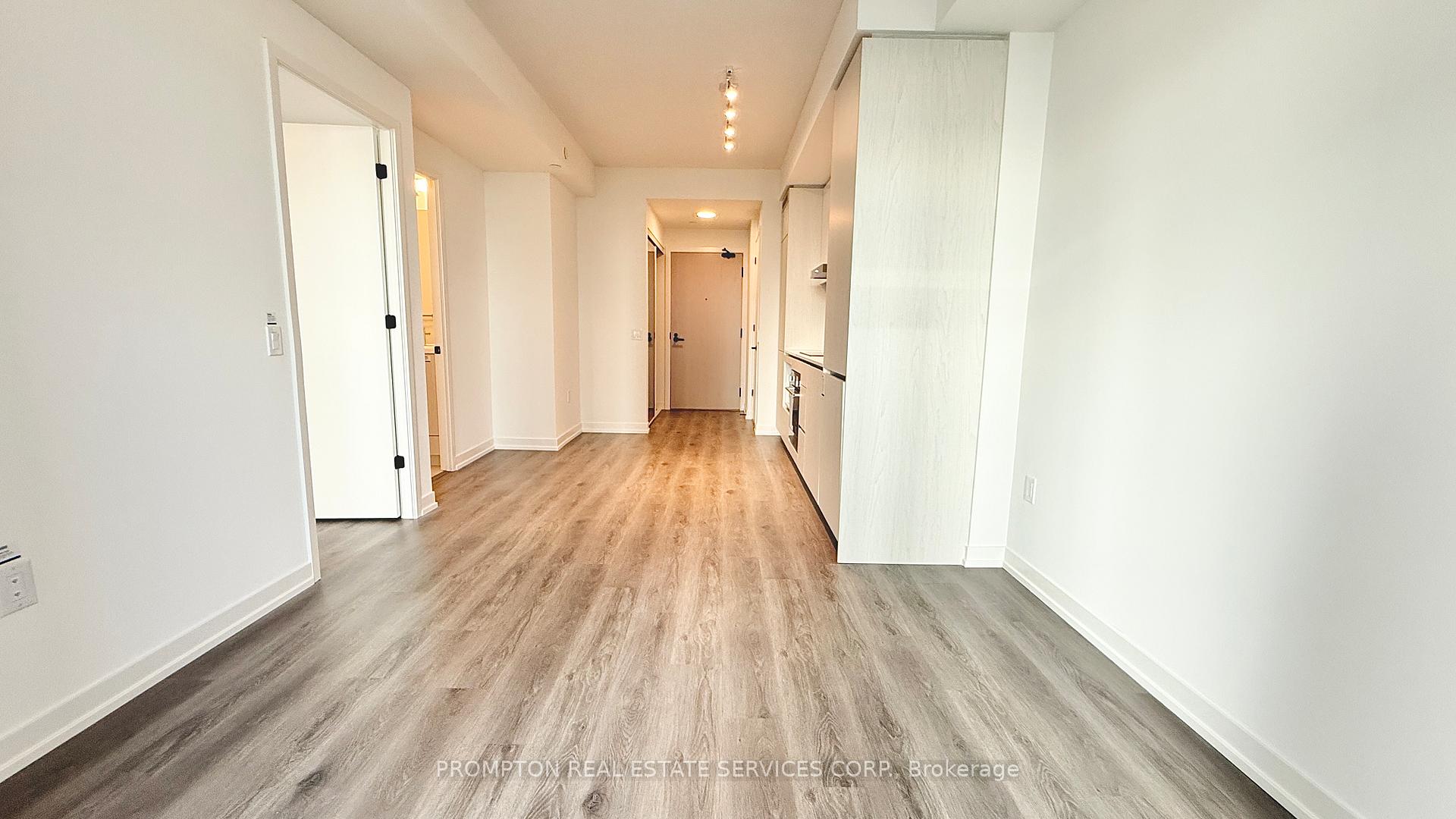 Photo 9 of Unit 3002, 28 Interchange Way, Vaughan, Vaughan Corporate Centre — HOMEH