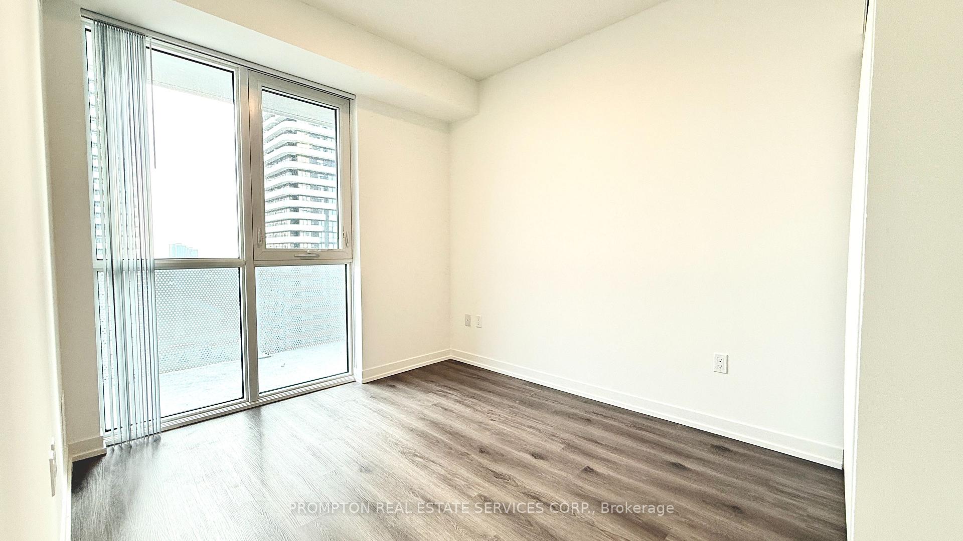 Photo 10 of Unit 3002, 28 Interchange Way, Vaughan, Vaughan Corporate Centre — HOMEH