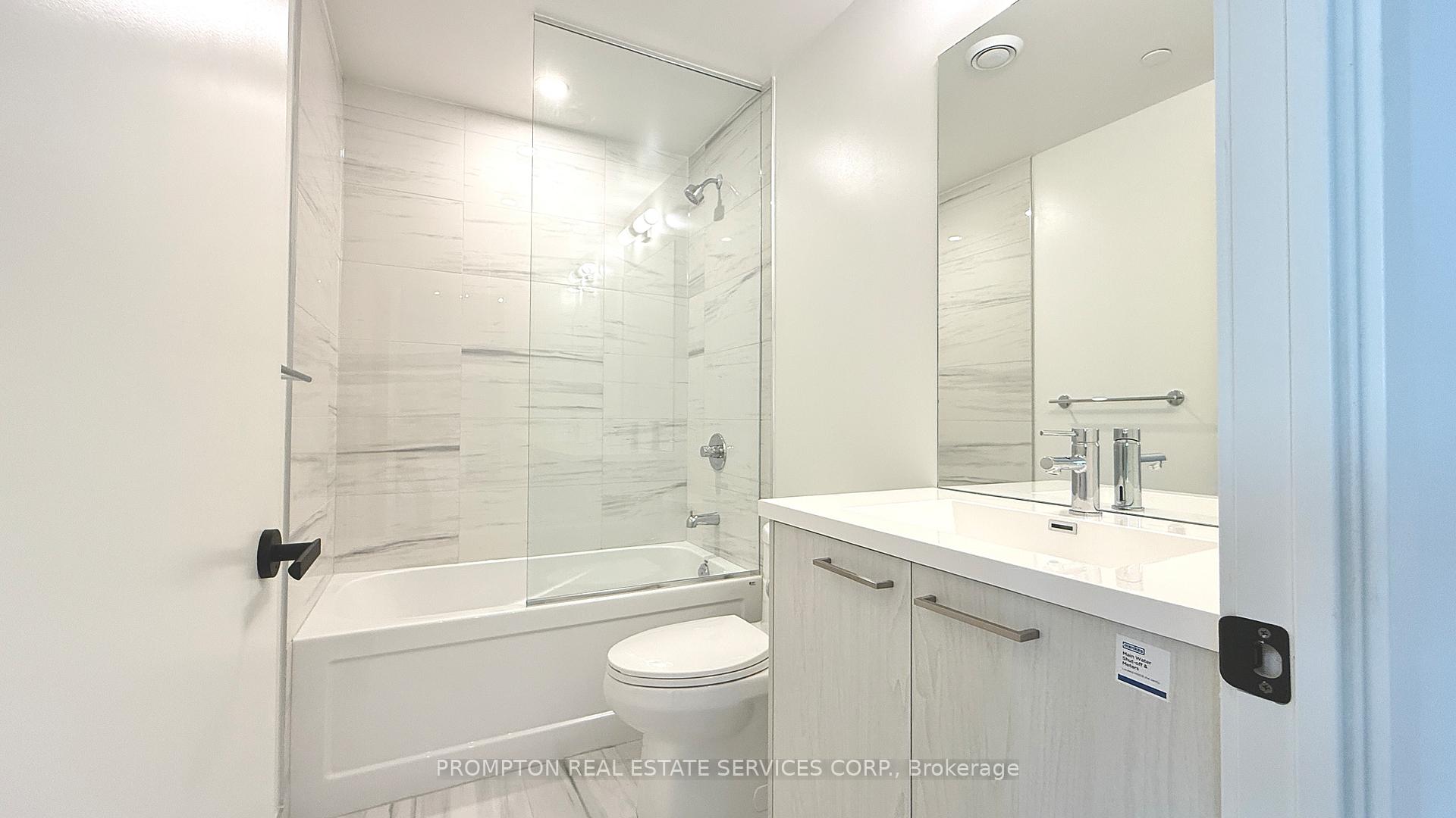 Photo 15 of Unit 3002, 28 Interchange Way, Vaughan, Vaughan Corporate Centre — HOMEH