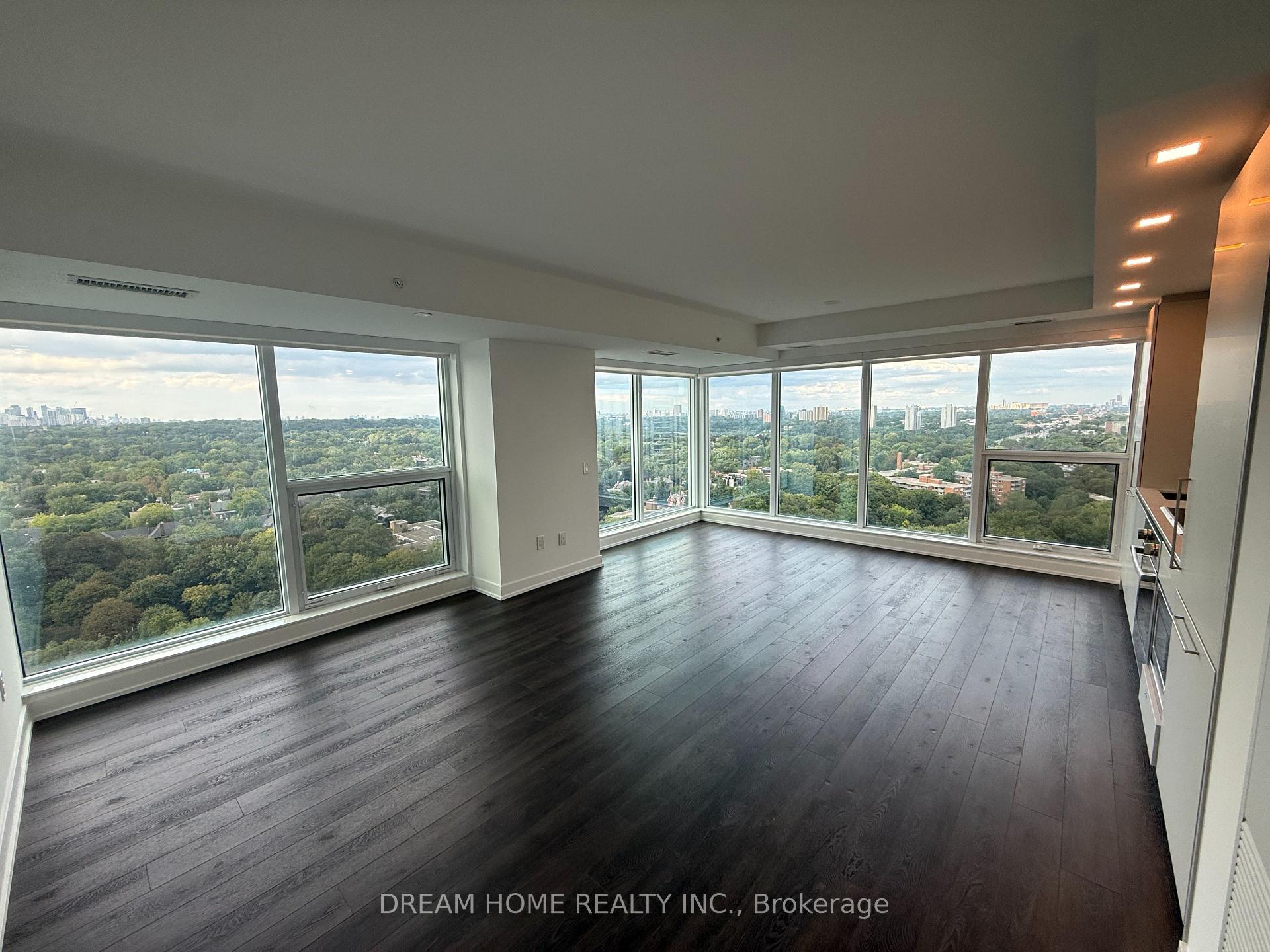 Photo 2 of Unit 2007, 609 Sherbourne Street, Toronto, North St. James Town — HOMEH