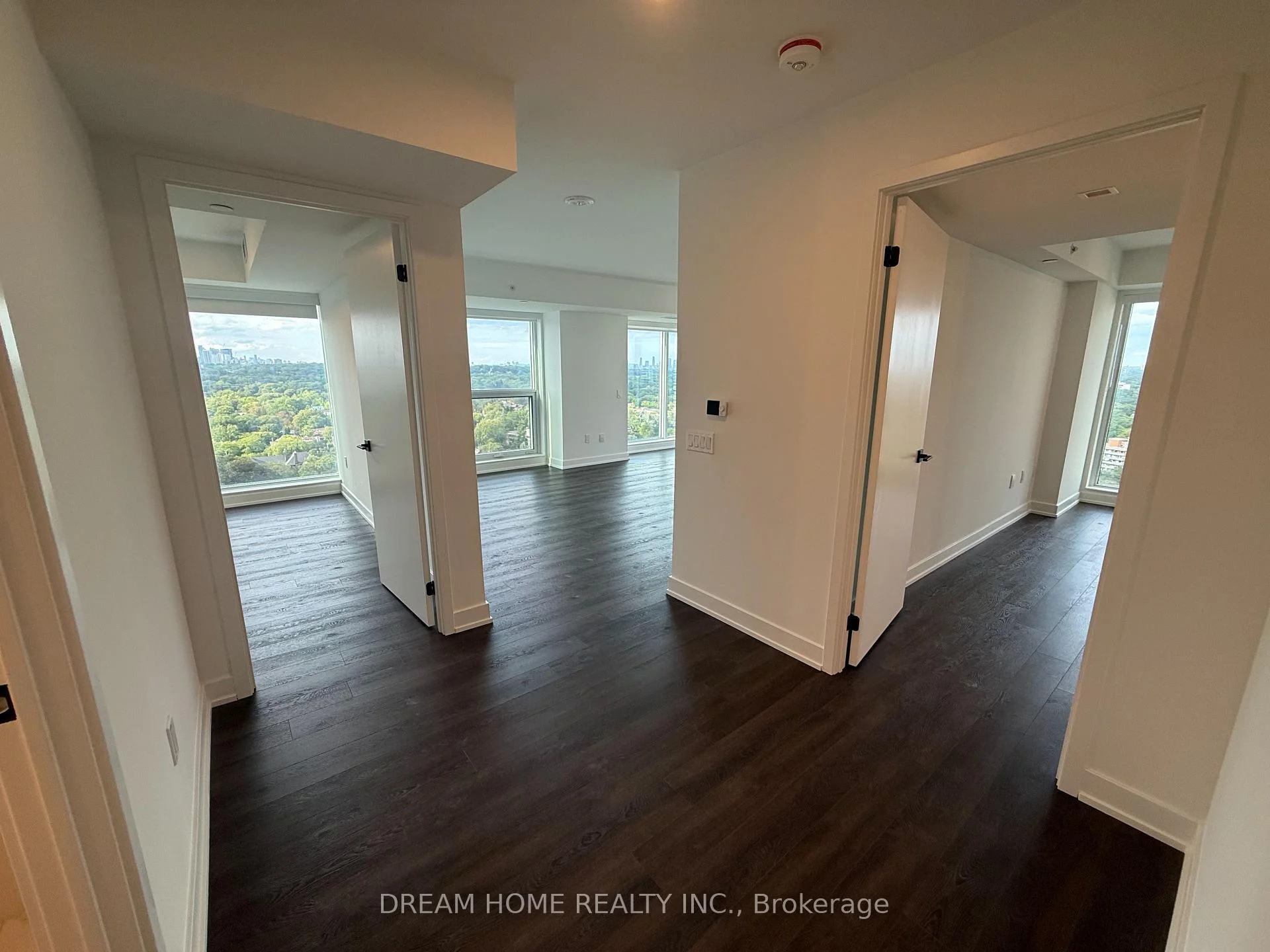 Photo 17 of Unit 2007, 609 Sherbourne Street, Toronto, North St. James Town — HOMEH