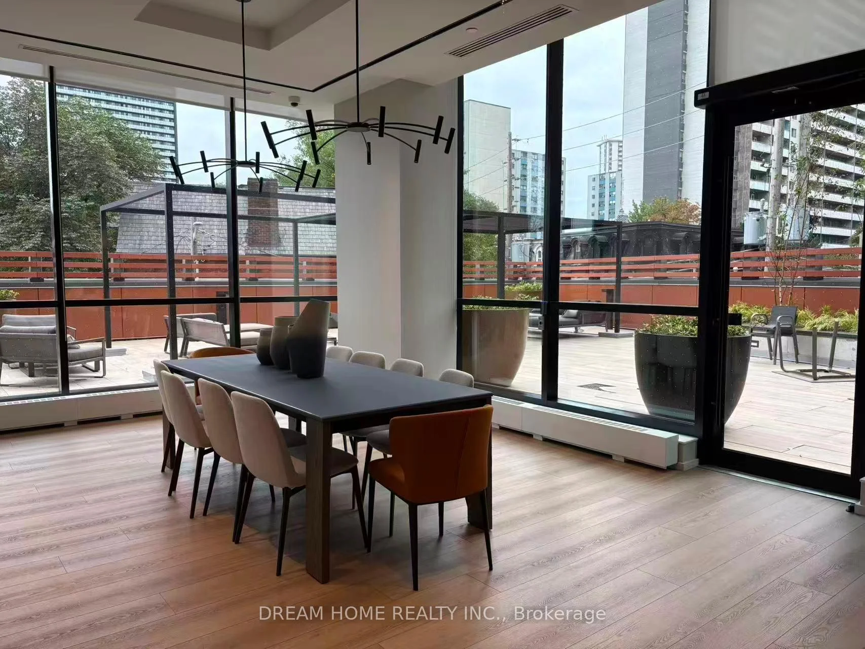 Photo 32 of Unit 2007, 609 Sherbourne Street, Toronto, North St. James Town — HOMEH