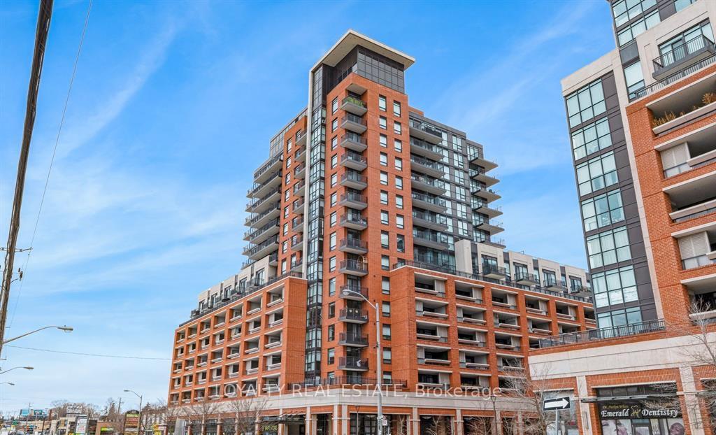 Front of Unit 703, 3091 Dufferin Street