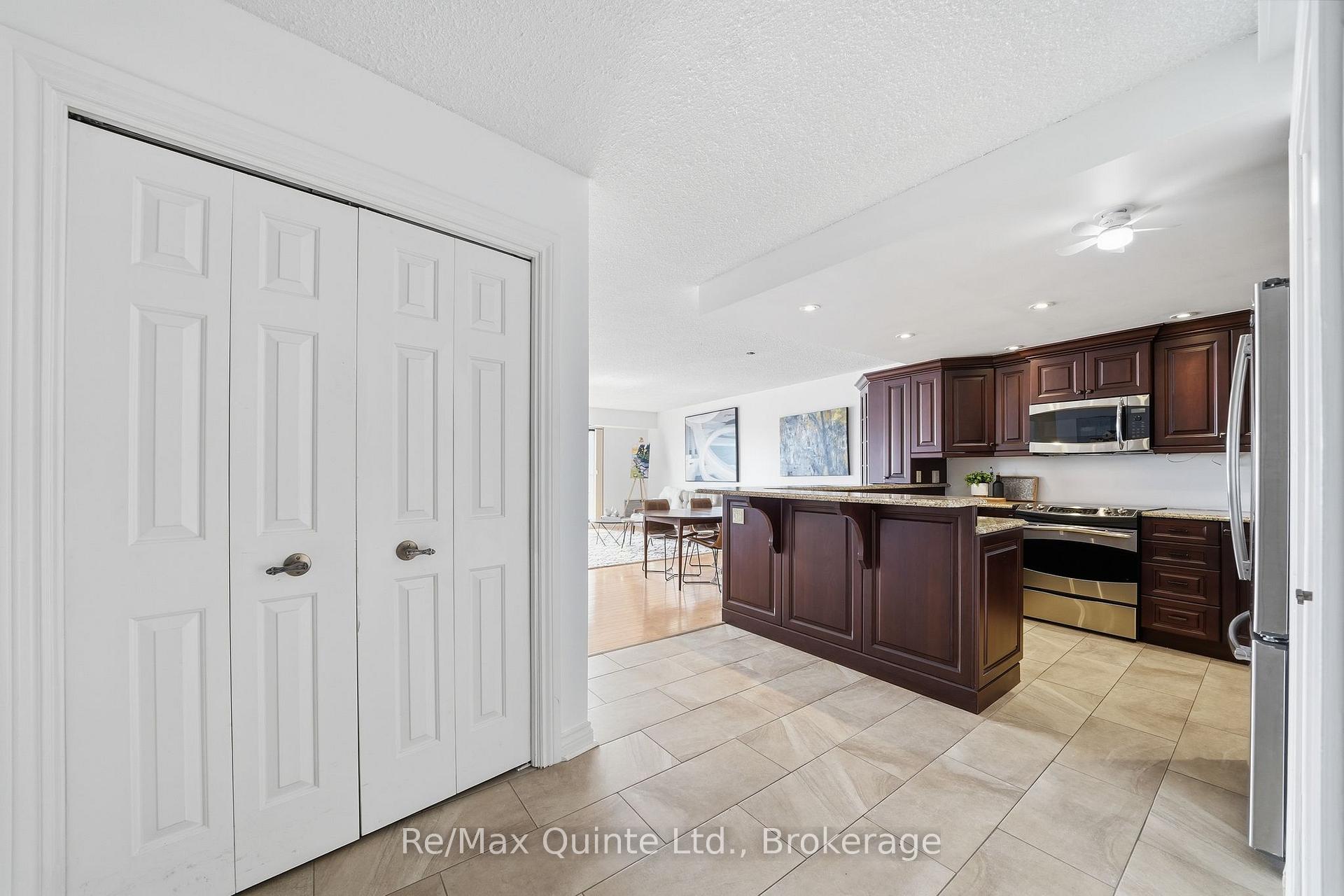 Photo 16 of Unit 307, 2 South Front Street, Belleville, Belleville Ward — HOMEH