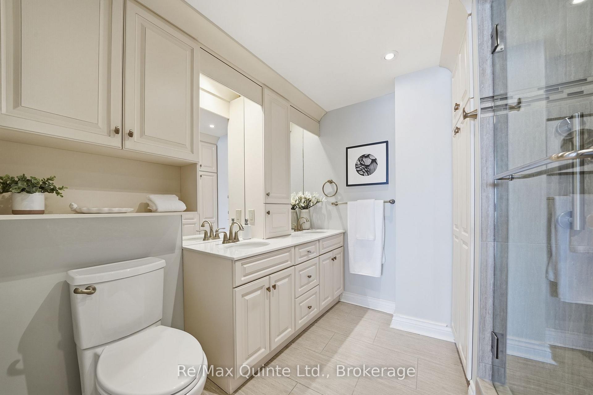 Photo 41 of Unit 307, 2 South Front Street, Belleville, Belleville Ward — HOMEH