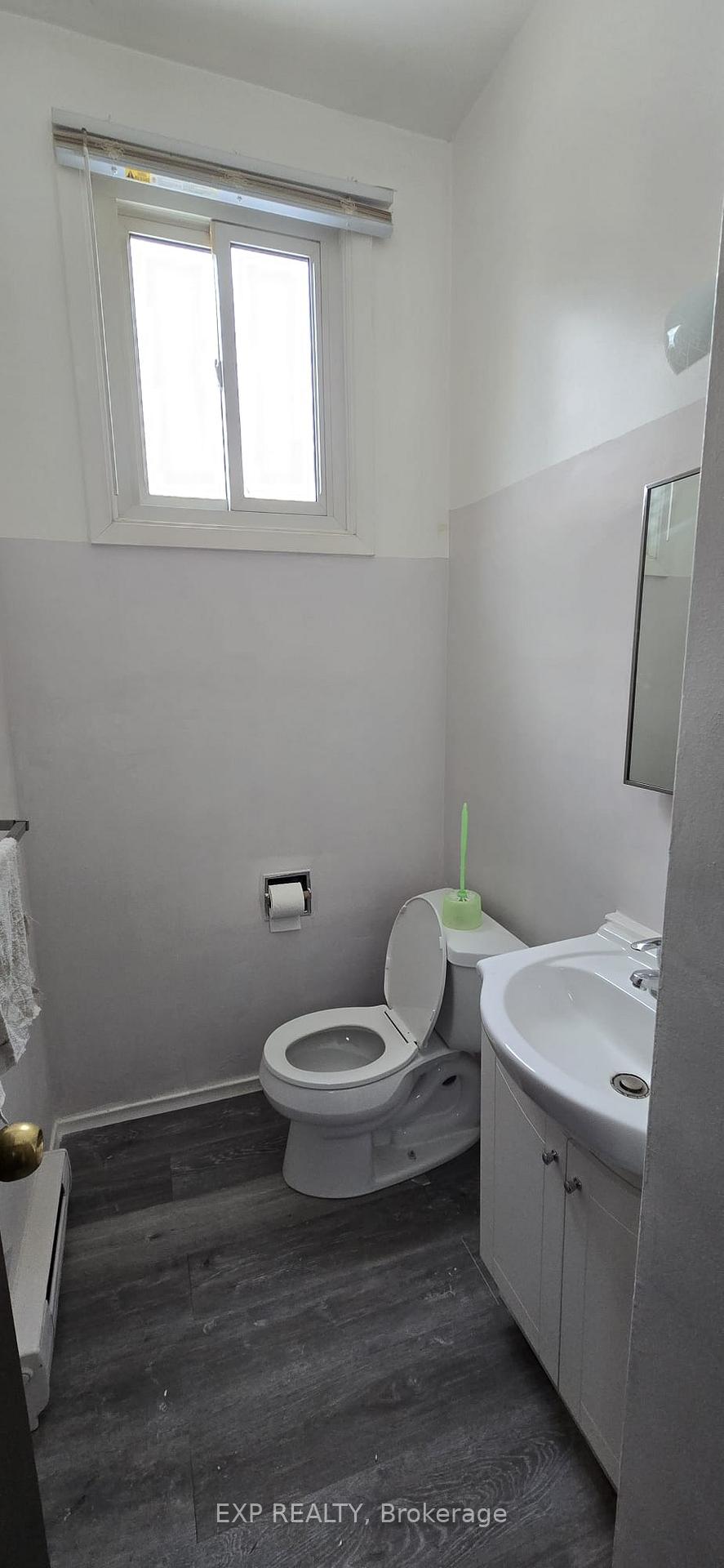 Photo 11 of 6753 Wilinger Street, Niagara Falls, Stamford — HOMEH