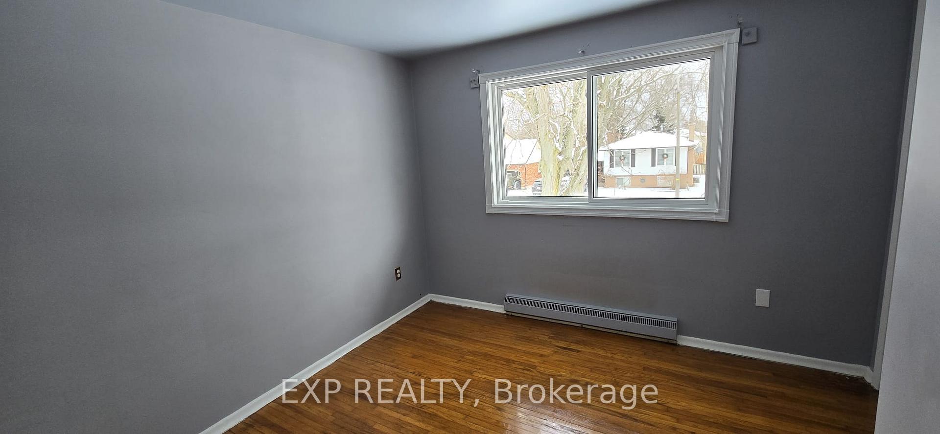 Photo 14 of 6753 Wilinger Street, Niagara Falls, Stamford — HOMEH