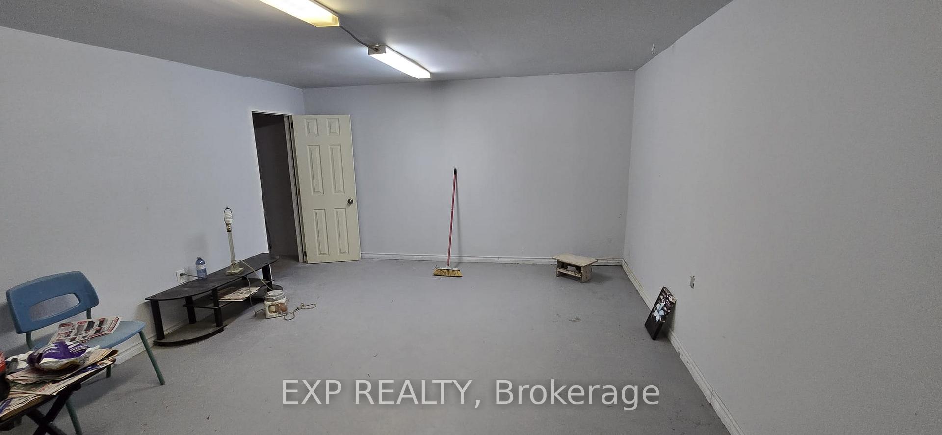 Photo 25 of 6753 Wilinger Street, Niagara Falls, Stamford — HOMEH