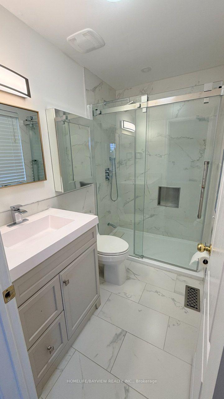 Photo 13 of 20 Gwilliam Lane, Aurora, Bayview Northeast — HOMEH